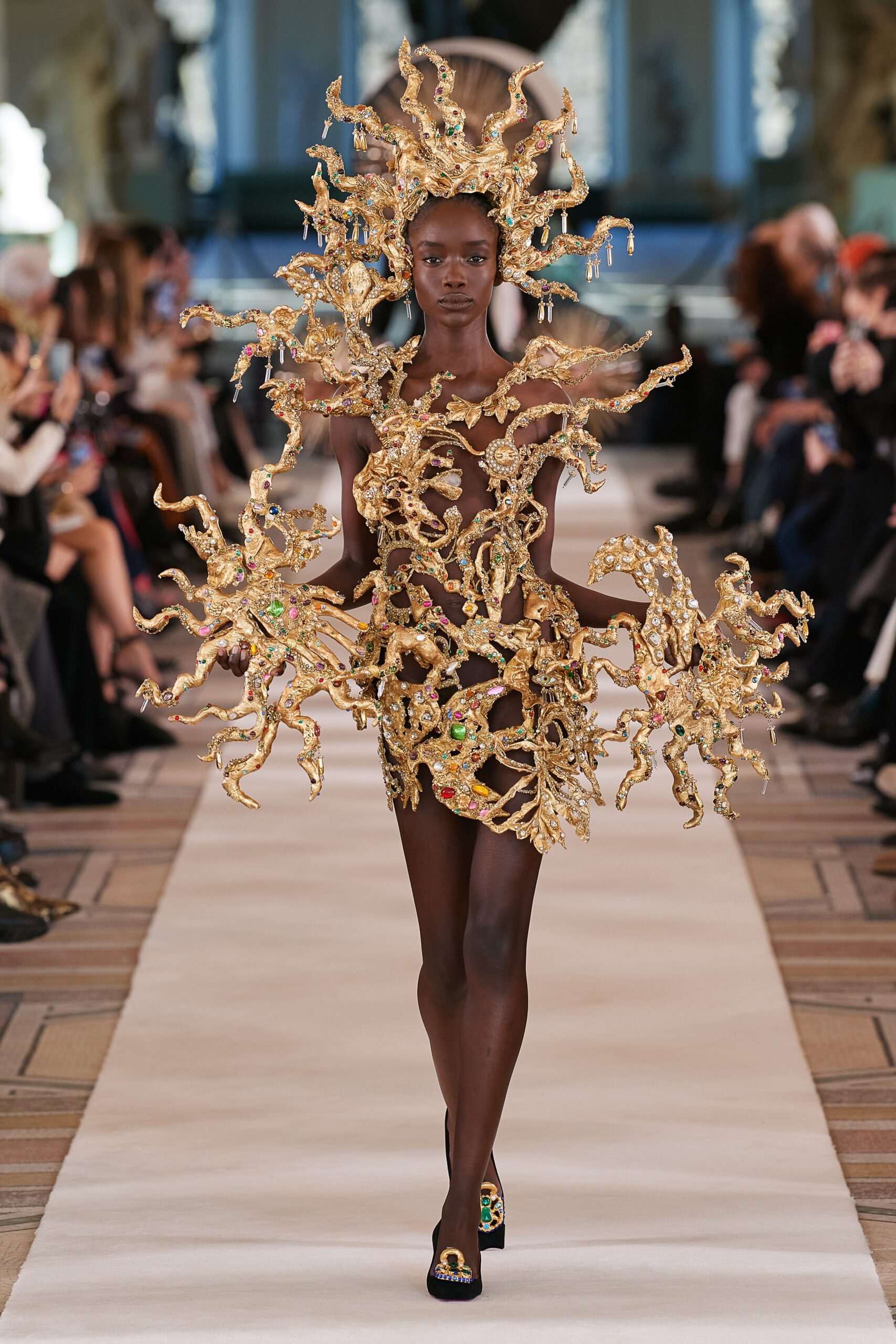 Schiaparelli S/S 22 Couture Look 29