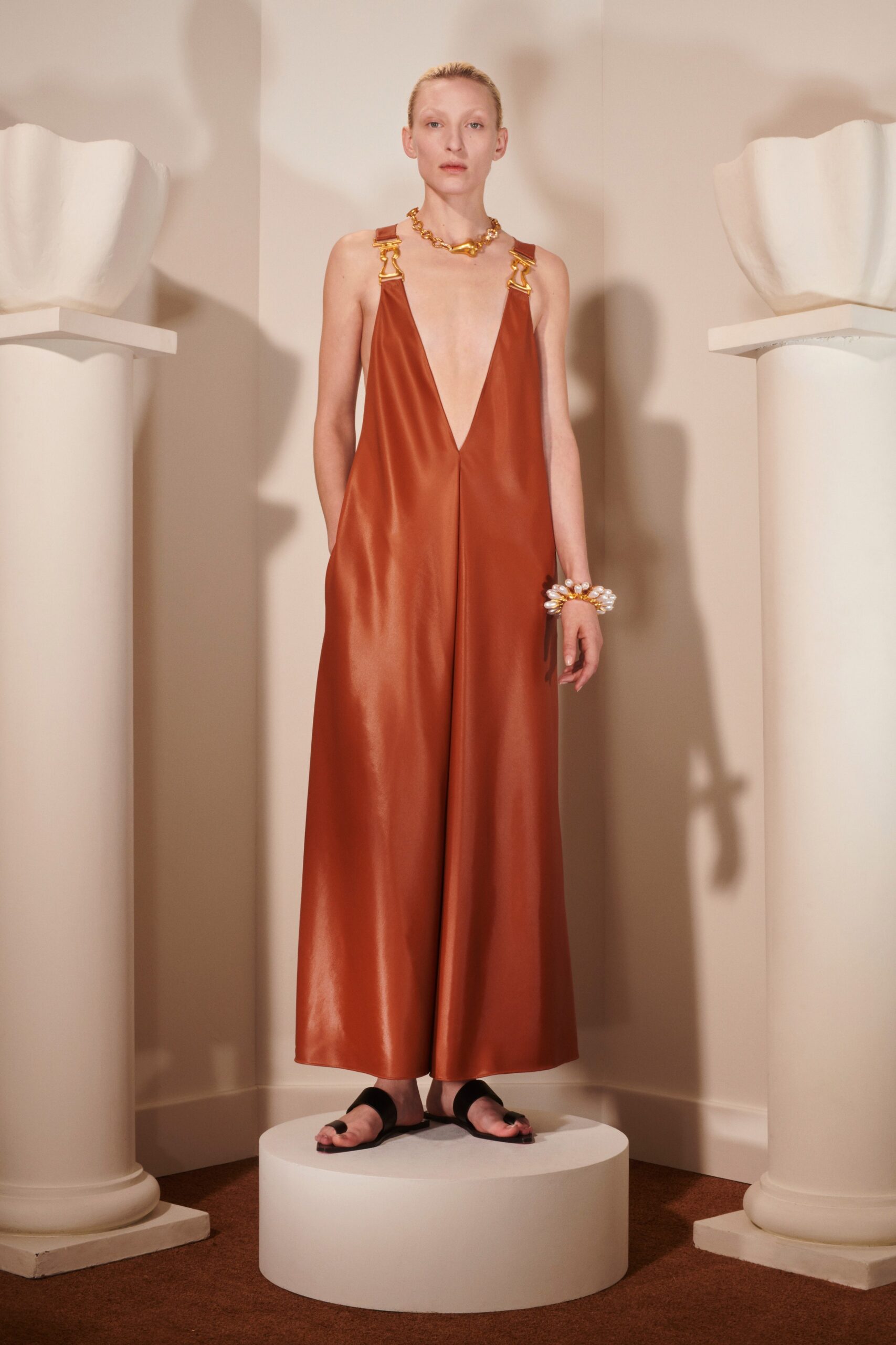 Schiaparelli F/W 20 Look 30