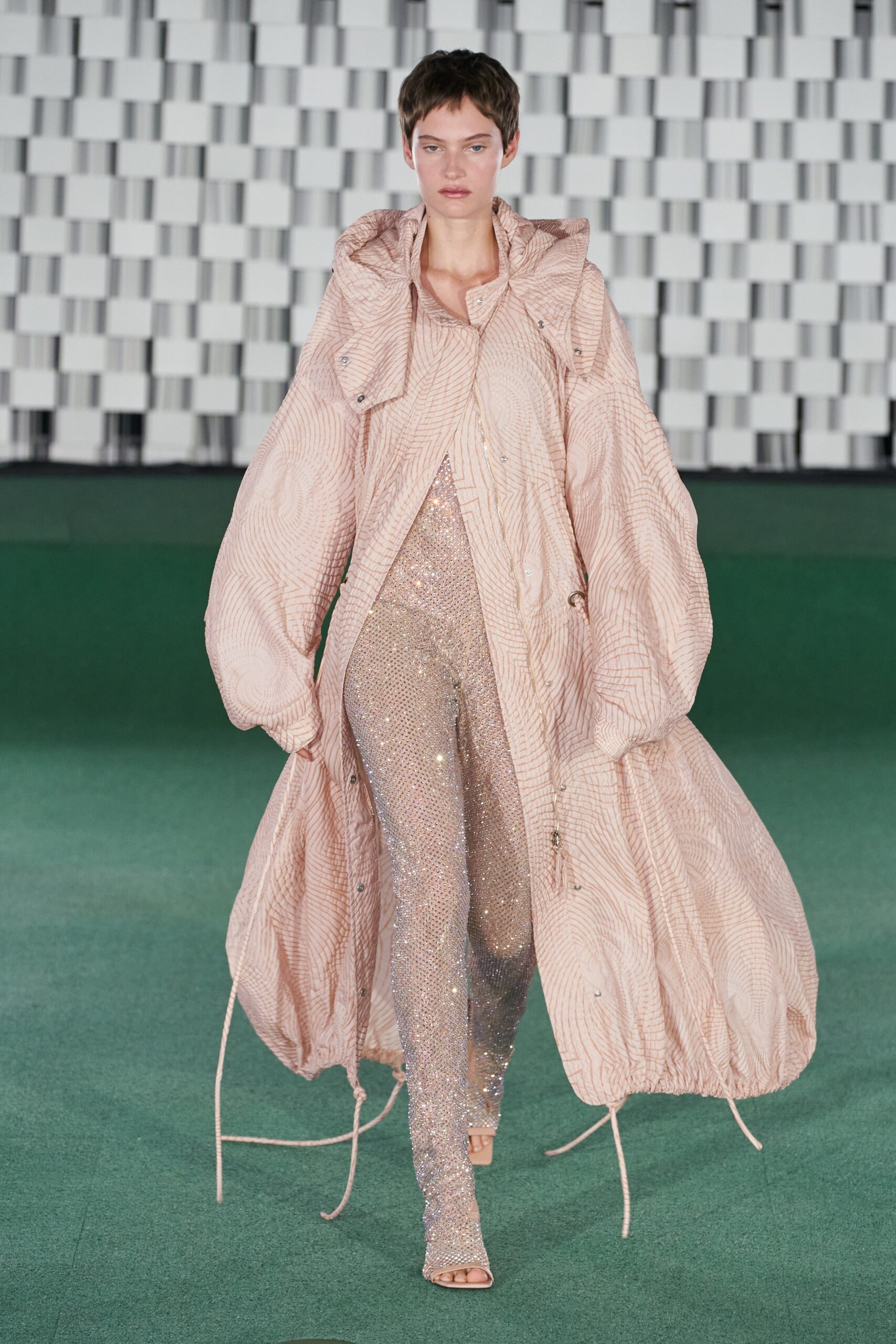 Stella McCartney S/S 22 Look 31
