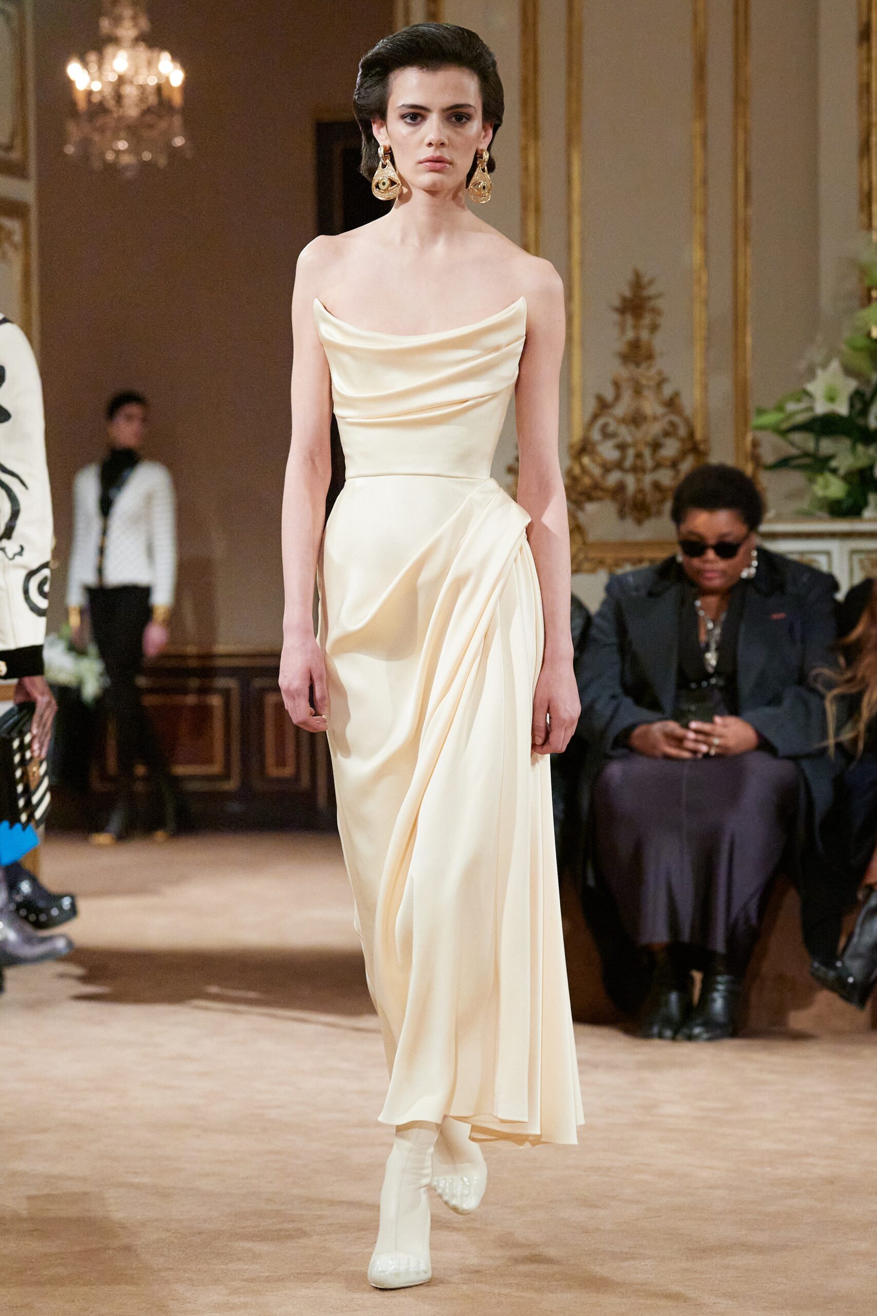 Schiaparelli F/W 23 Look 31