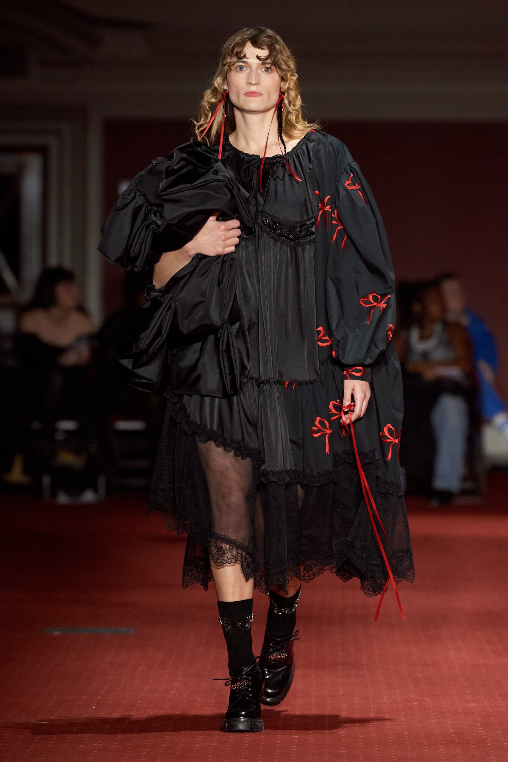 Simone Rocha F/W 23 Look 38