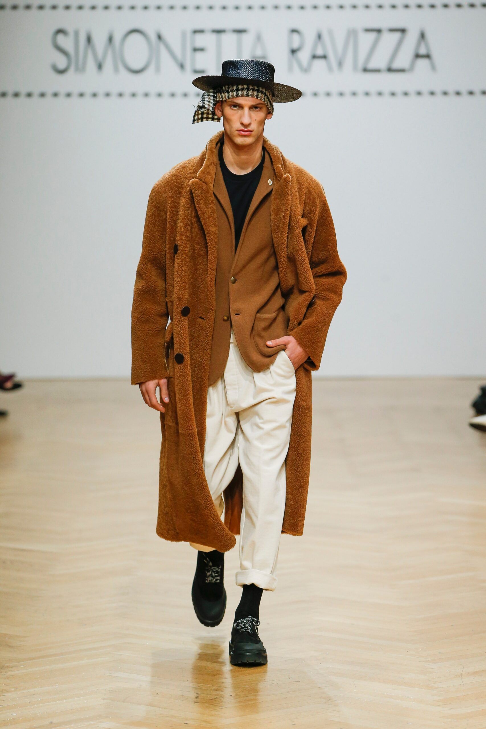 Simonetta Ravizza F/W 19 Look 42