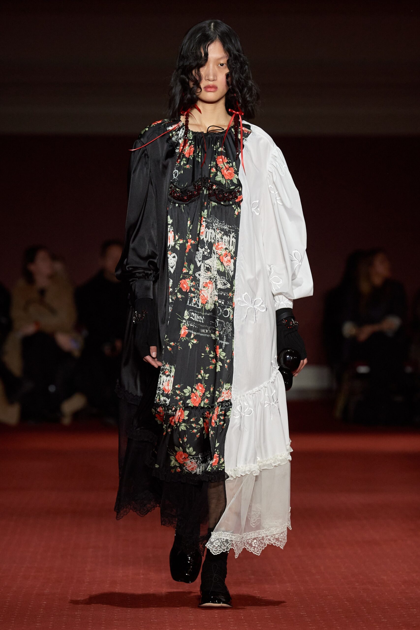 Simone Rocha F/W 23 Look 43