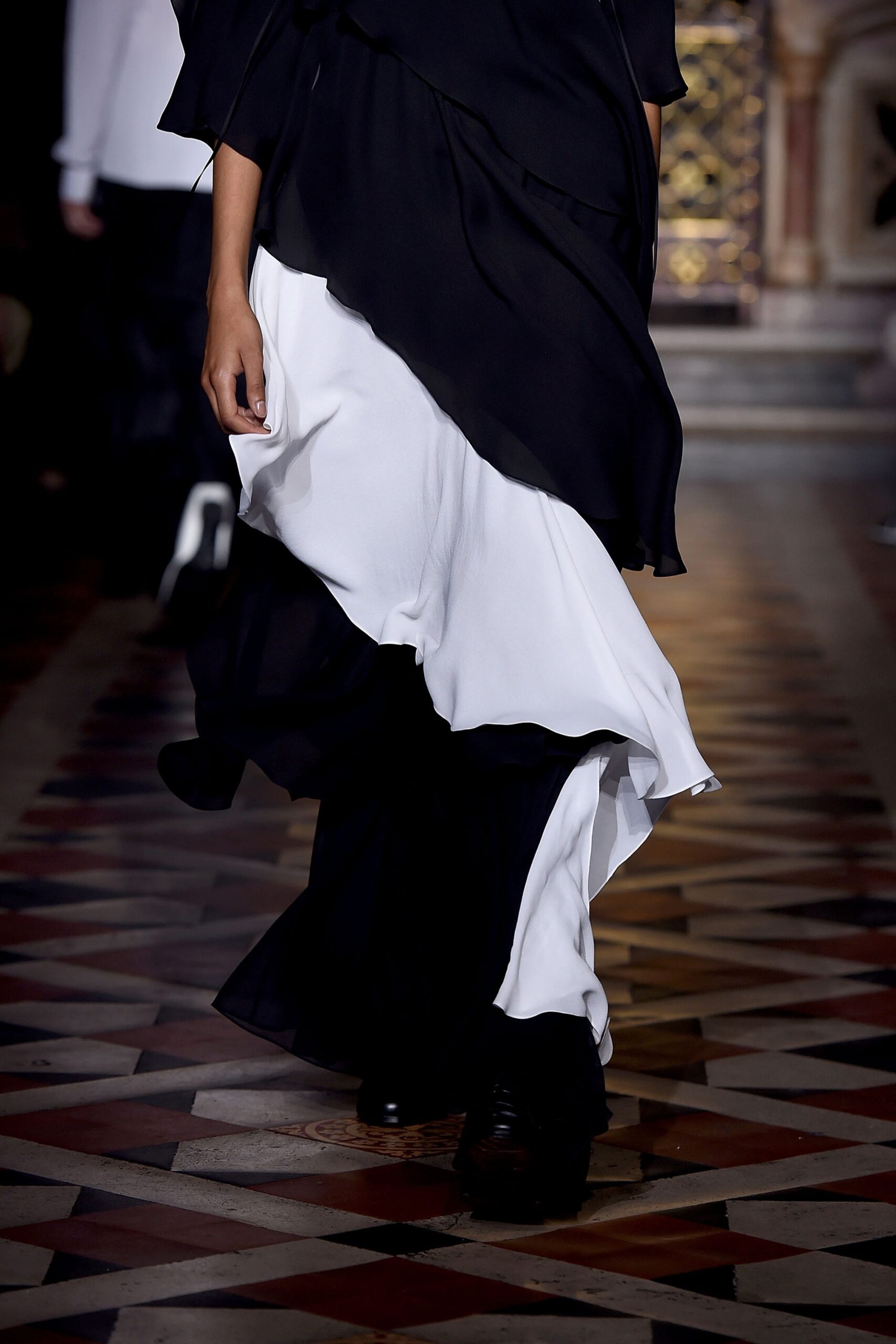 Sharon Wauchob S/S 19 Menswear Look 51
