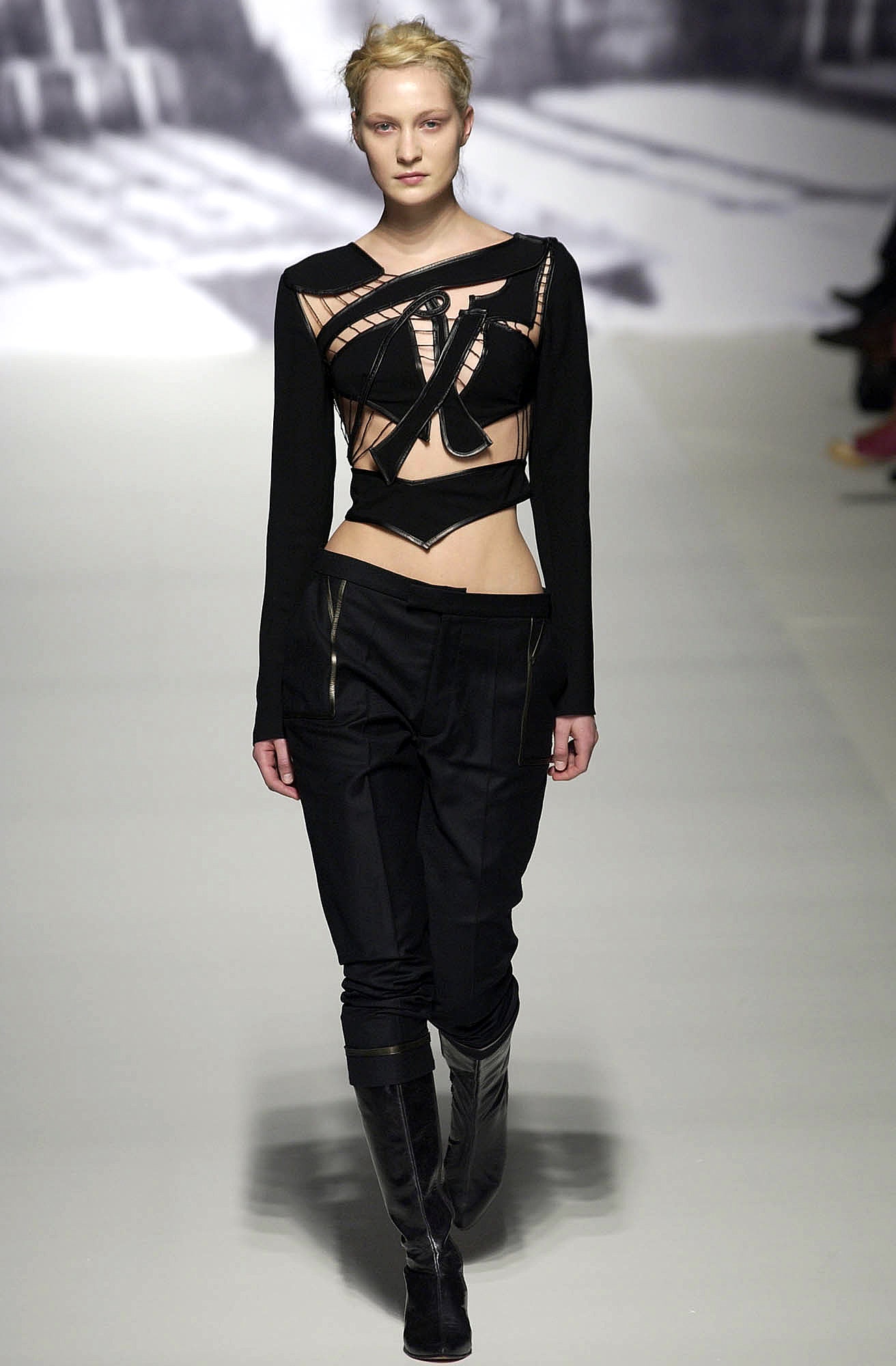 Sophia Kokosalaki Fall 2002 Ready-to-Wear