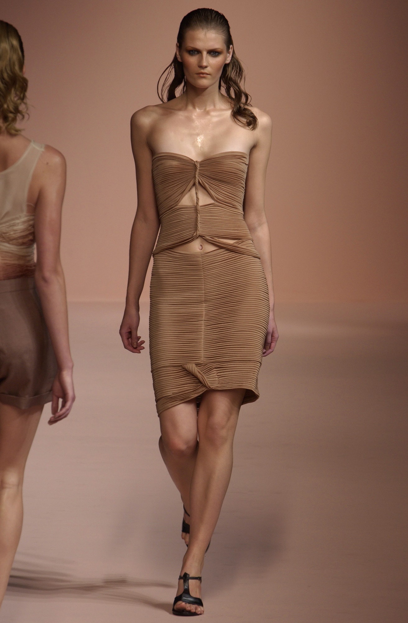 Sophia Kokosalaki S/S 04 Look 11