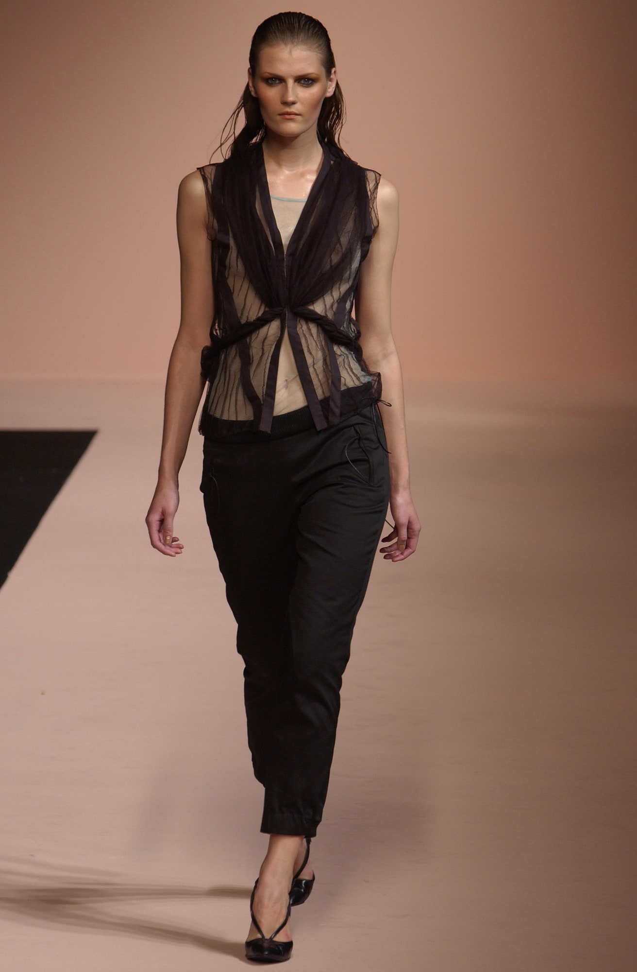 Sophia Kokosalaki S/S 04 Look 28