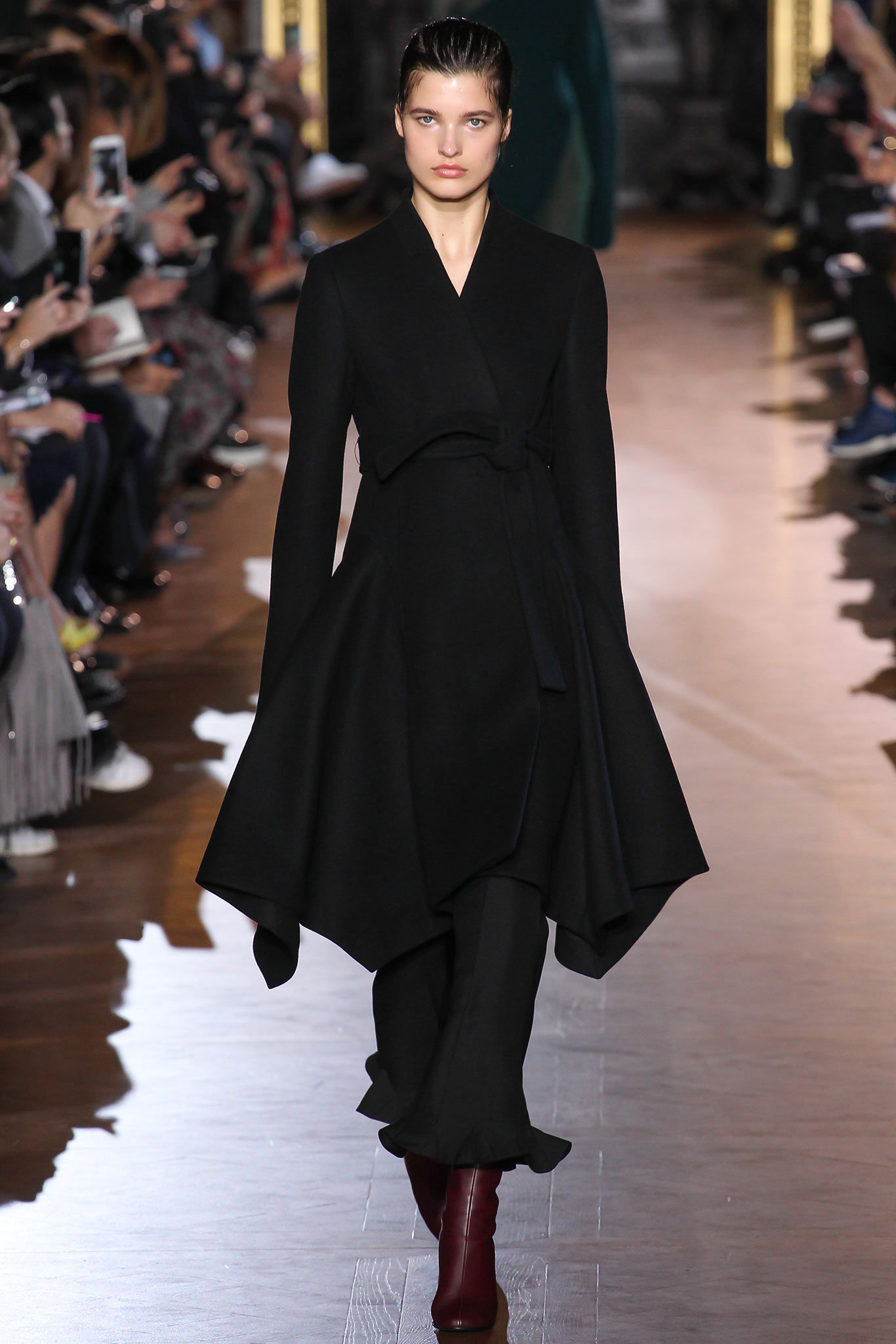 Stella McCartney Fall 2015 Ready-to-Wear