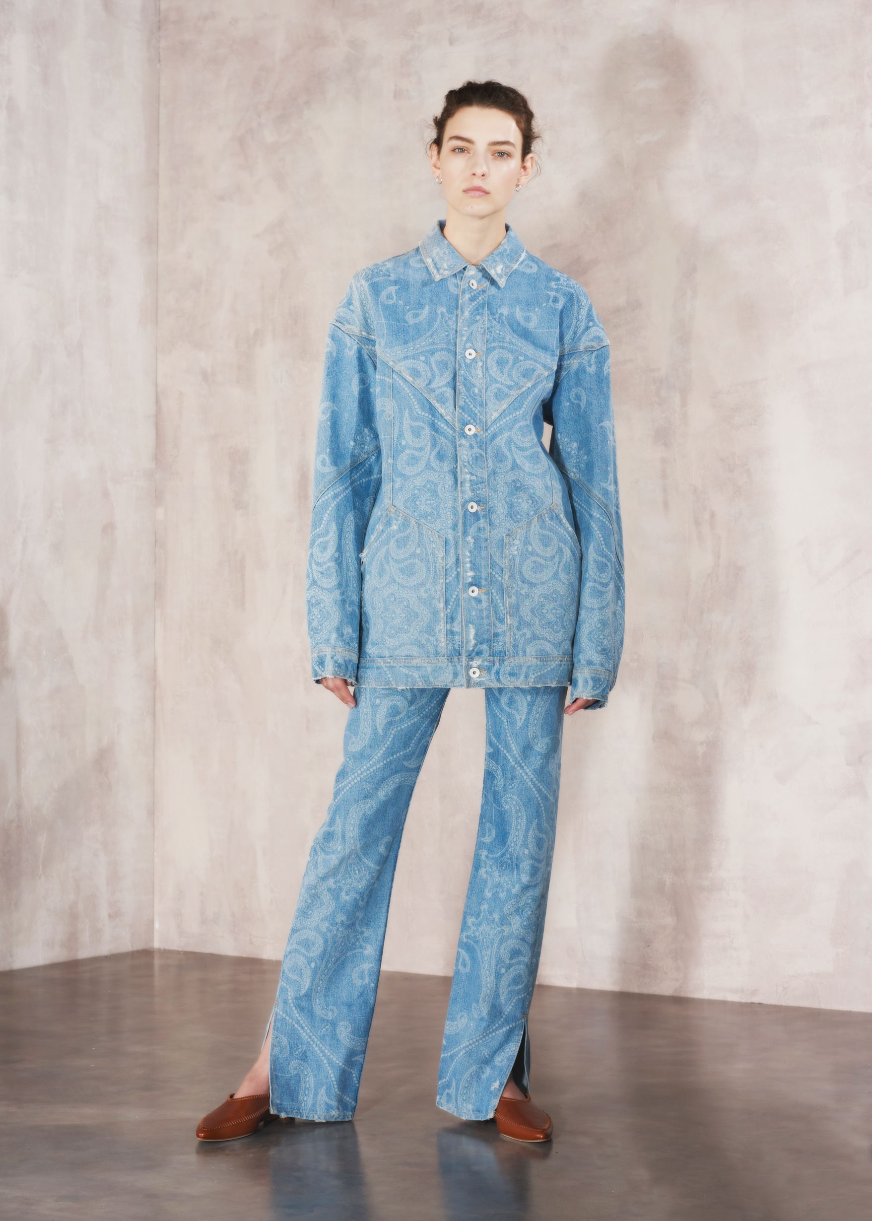 Simkhai Resort 18 Look 3