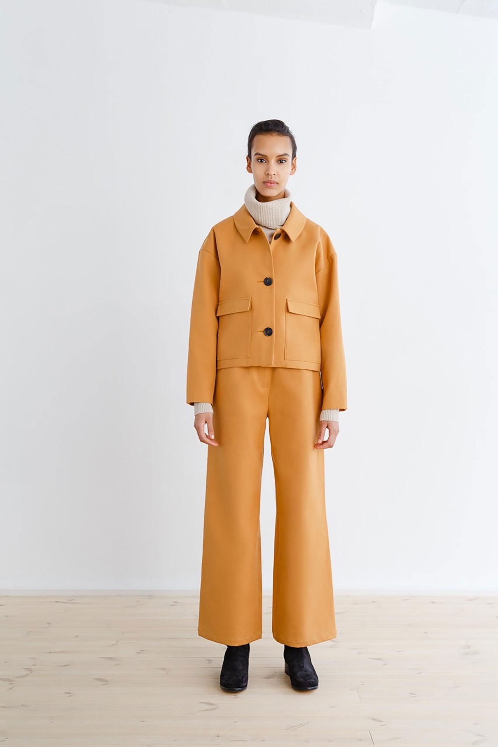 Samuji F/W 18 Look 6