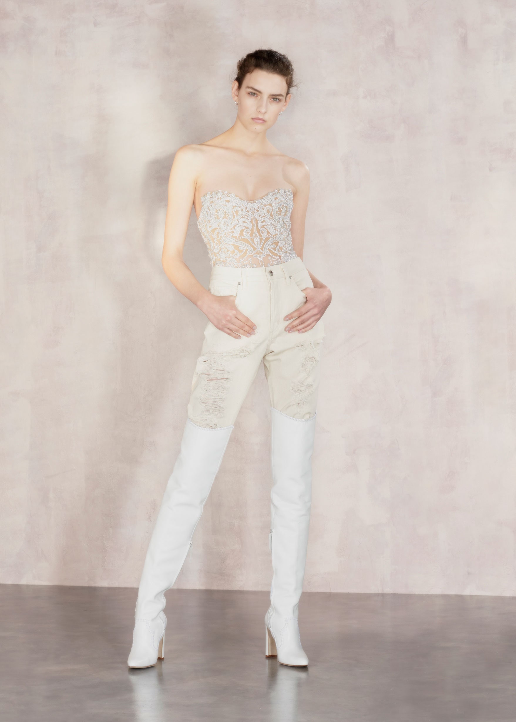 Simkhai Resort 18 Look 10