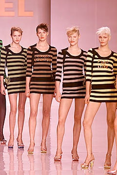 Sonia Rykiel S/S 01 Look 81