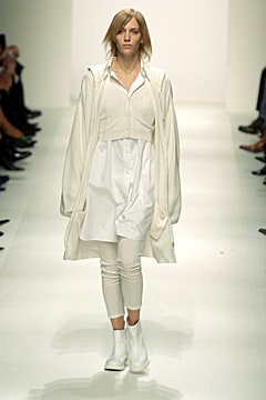 Strenesse Spring 2002 Ready-to-Wear