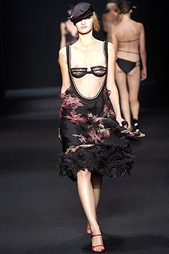 Sonia Rykiel S/S 04 Look 45
