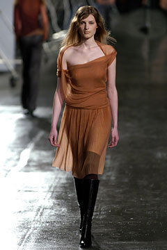 Sophia Kokosalaki F/W 04 Look 16