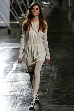 Sophia Kokosalaki F/W 04 Look 18