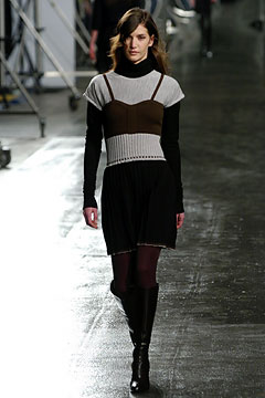Sophia Kokosalaki F/W 04 Look 23