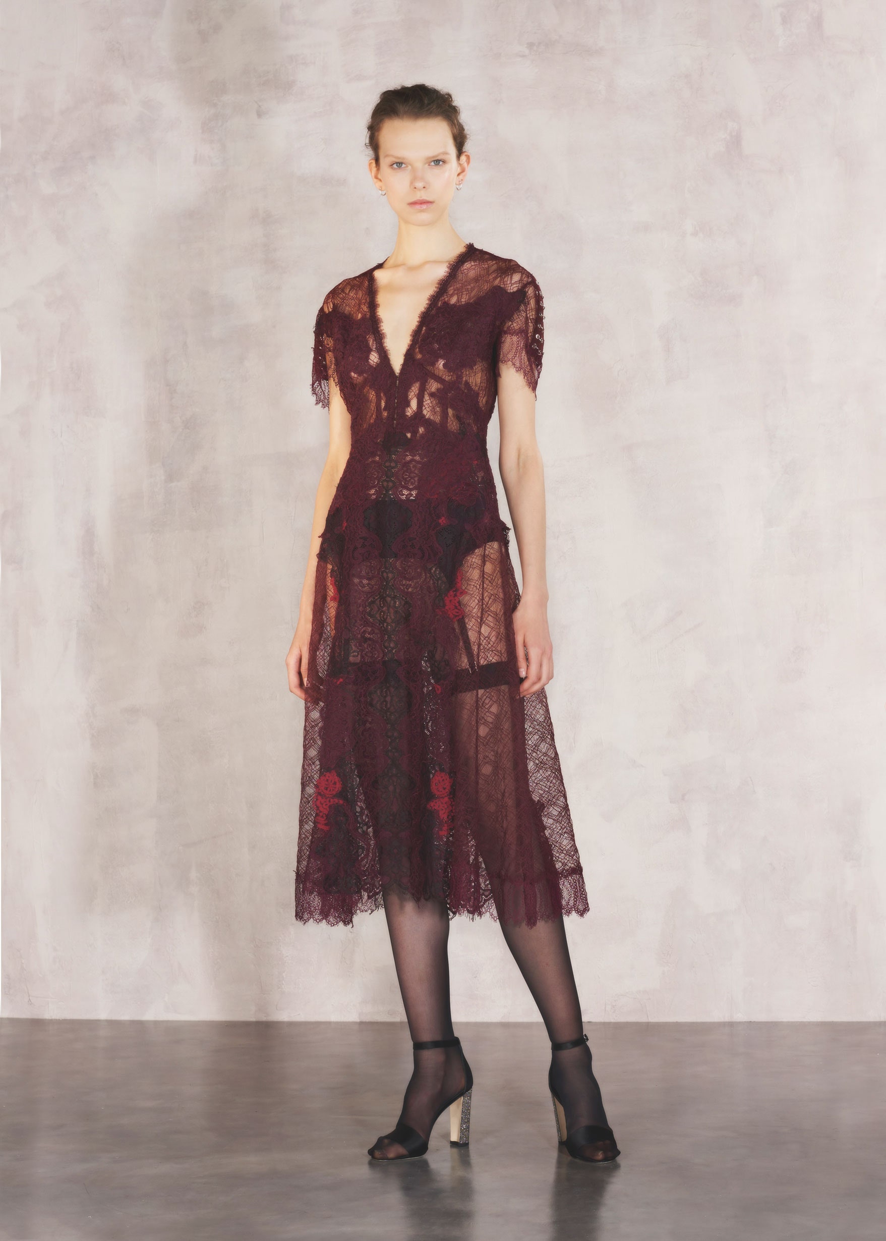 Simkhai Resort 18 Look 17