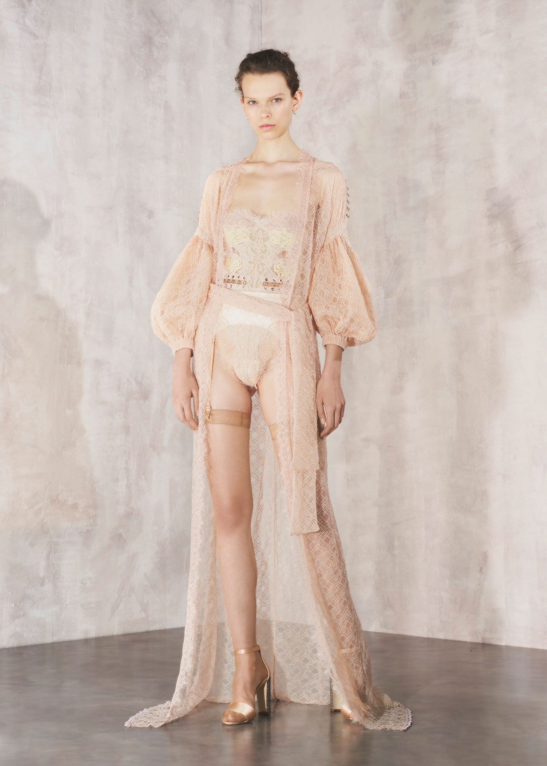 Simkhai Resort 18 Look 18