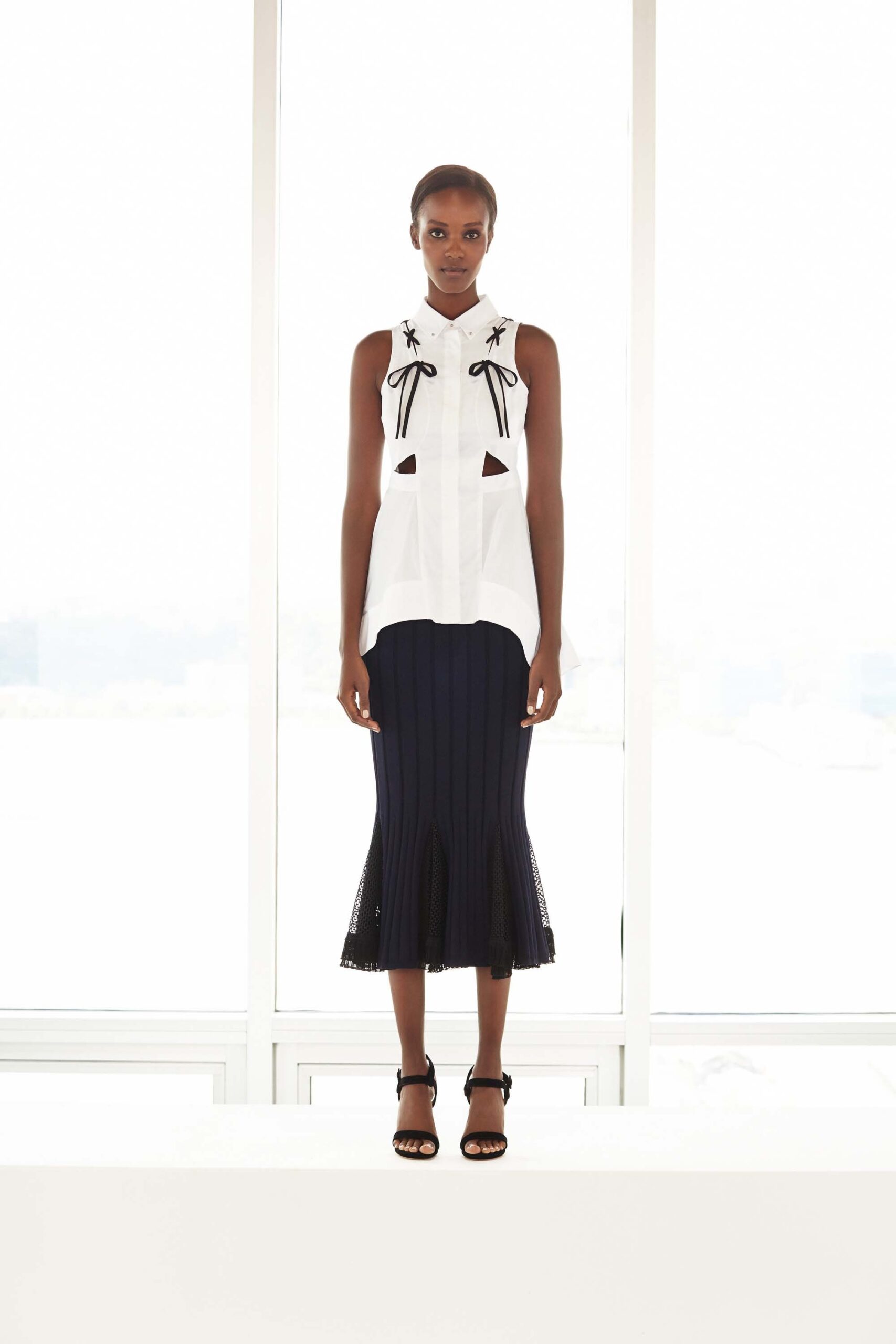 Simkhai Resort 17 Look 4