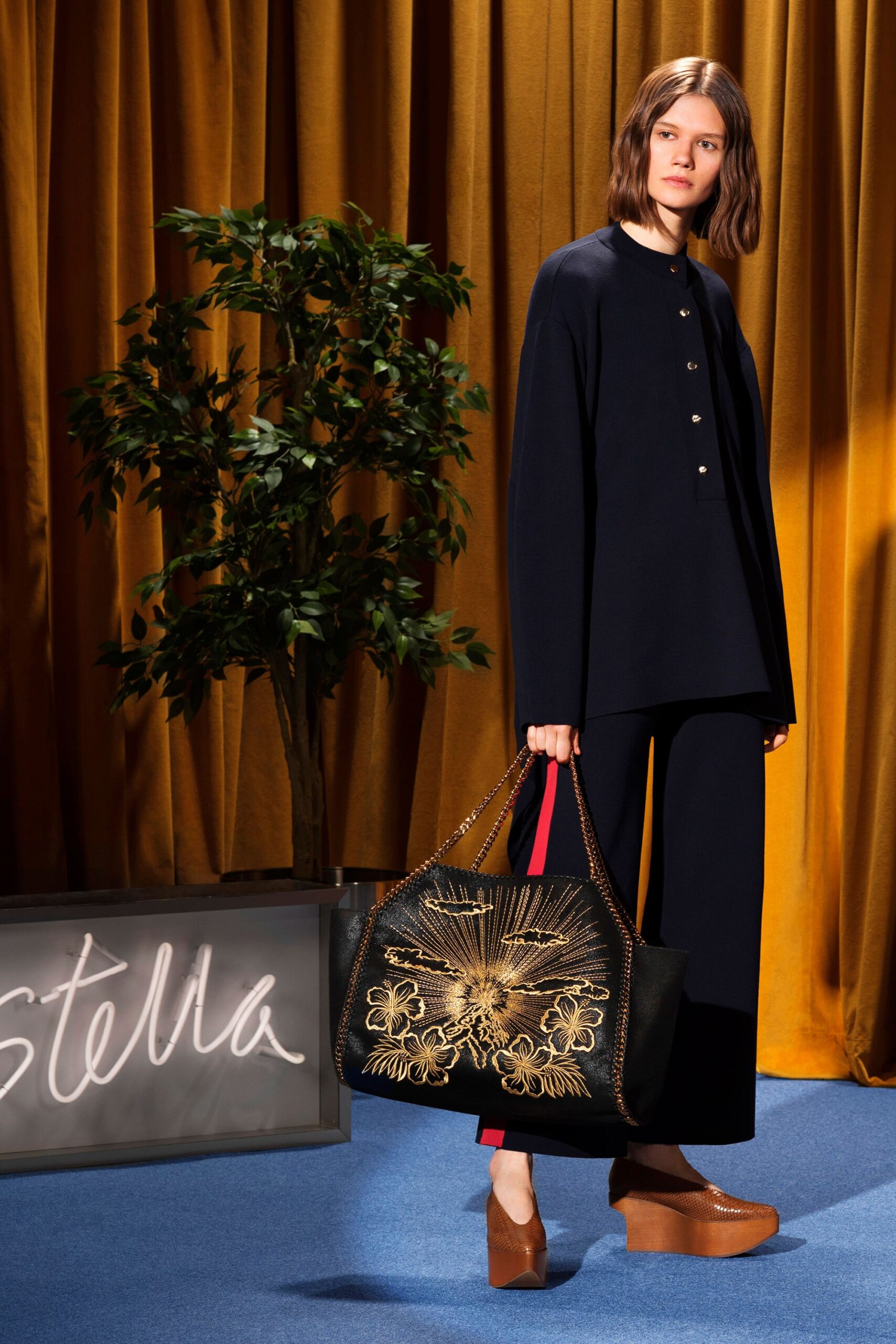 Stella McCartney Resort 18 Look 30