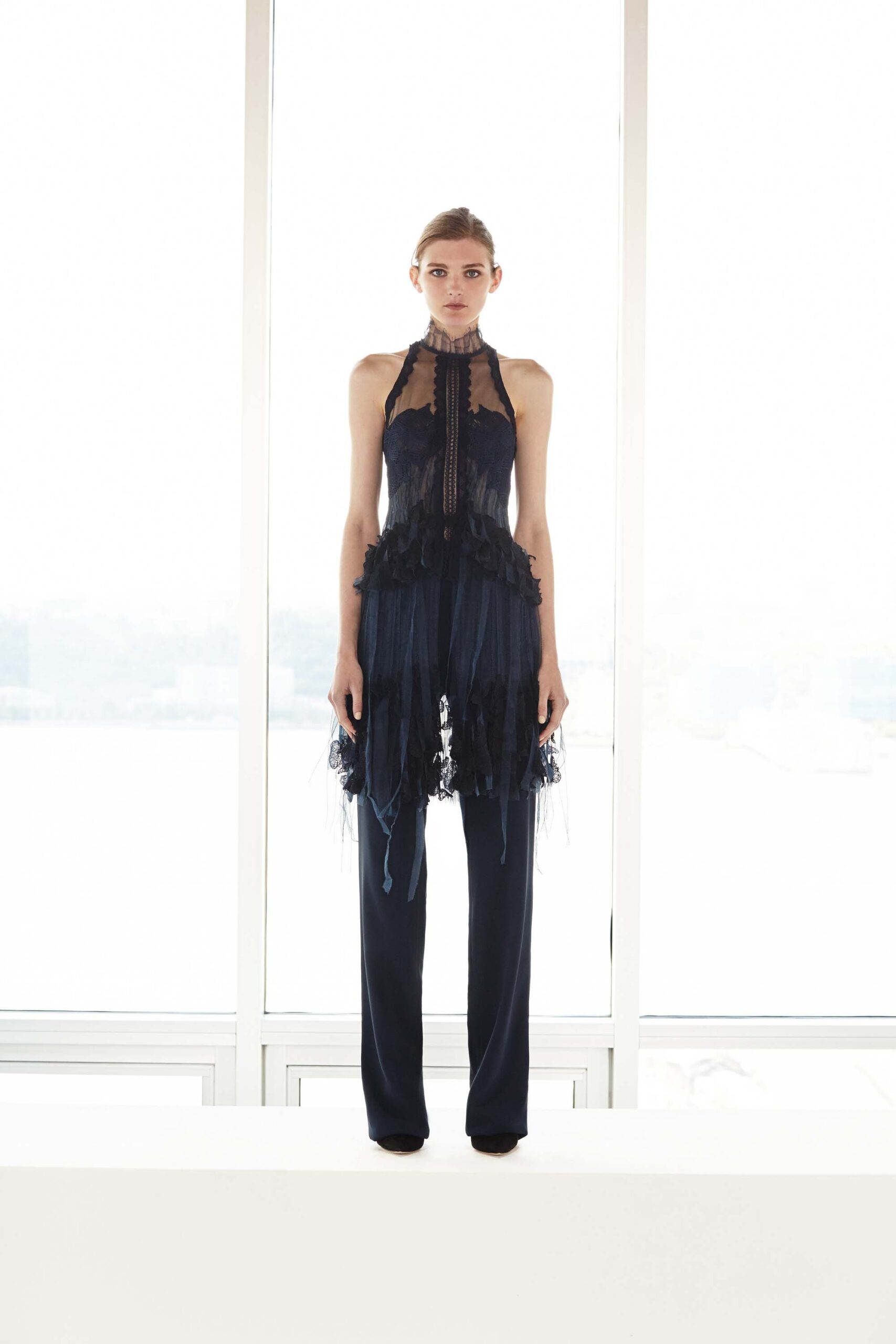 Simkhai Resort 17 Look 13