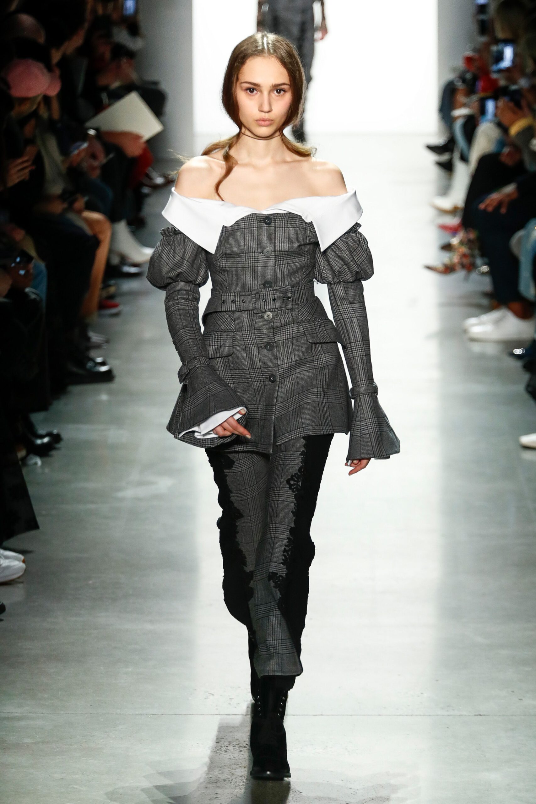 Simkhai F/W 18 Look 1