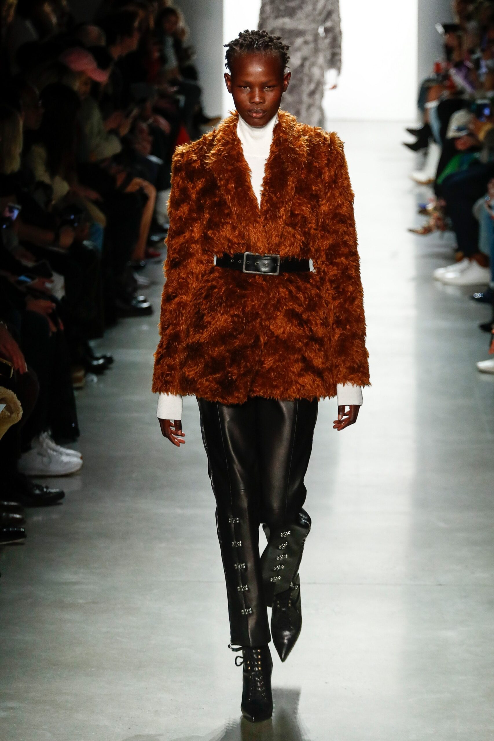Simkhai F/W 18 Look 15