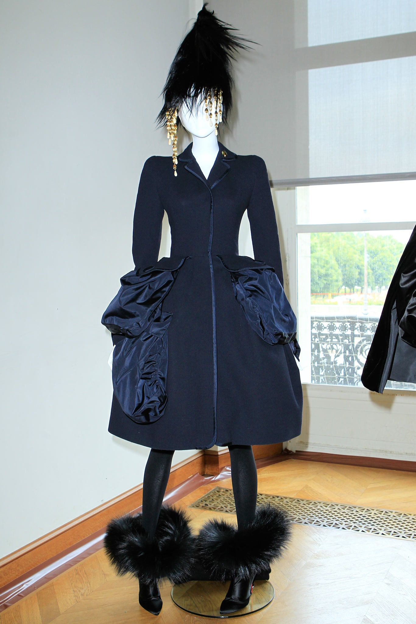 Schiaparelli F/W 13 Couture Look 7