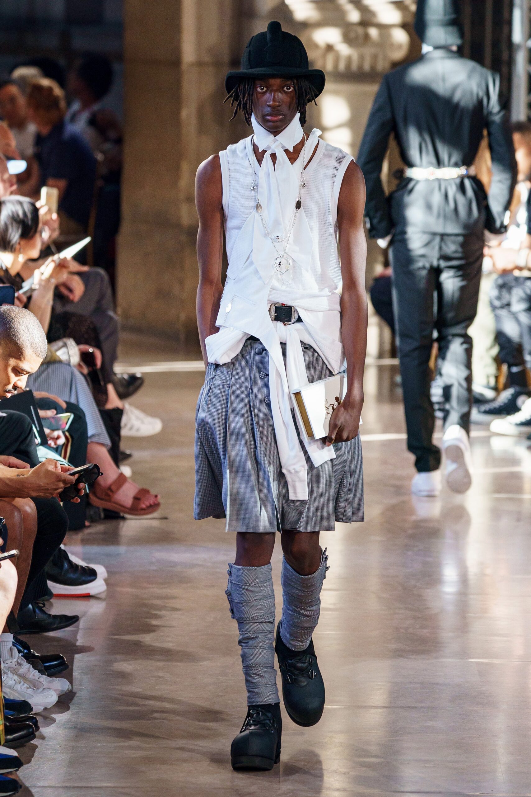 Takahiromiyashita The Soloist S/S 20 Menswear Look 1