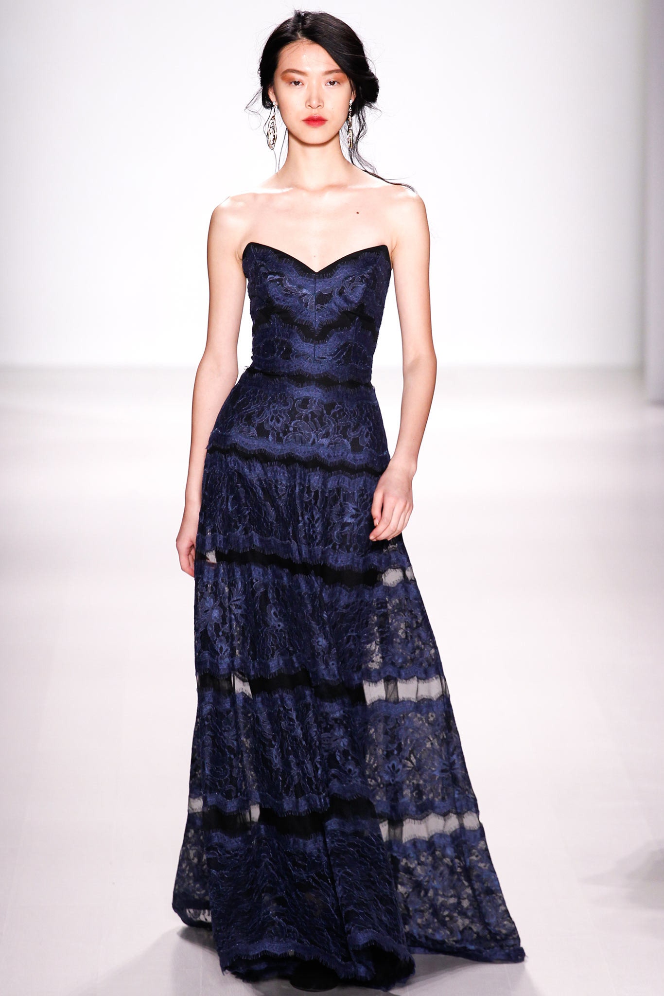 Tadashi Shoji Fall 2014 Ready-to-Wear