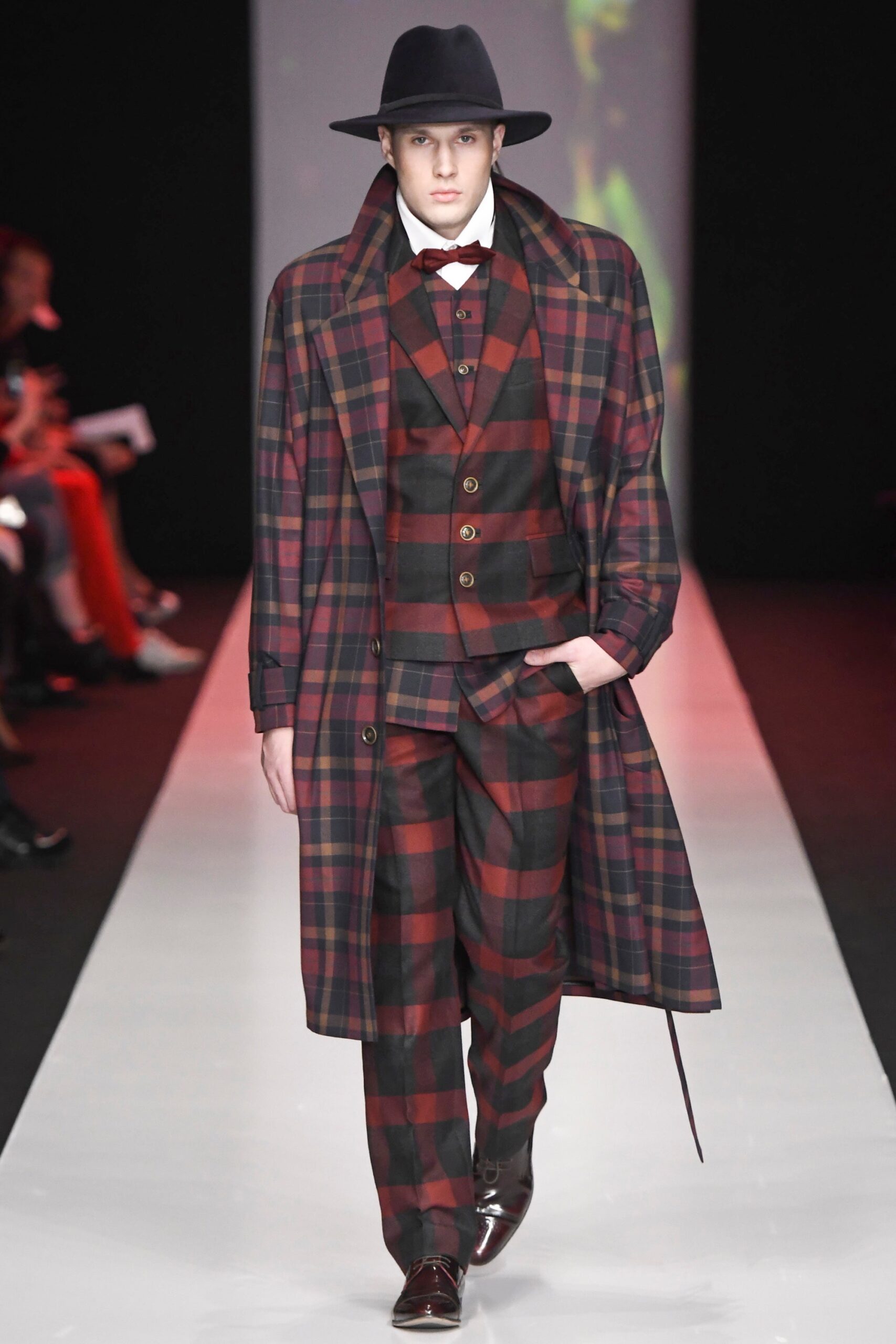 Slava Zaitsev Russia F/W 17 Look 16