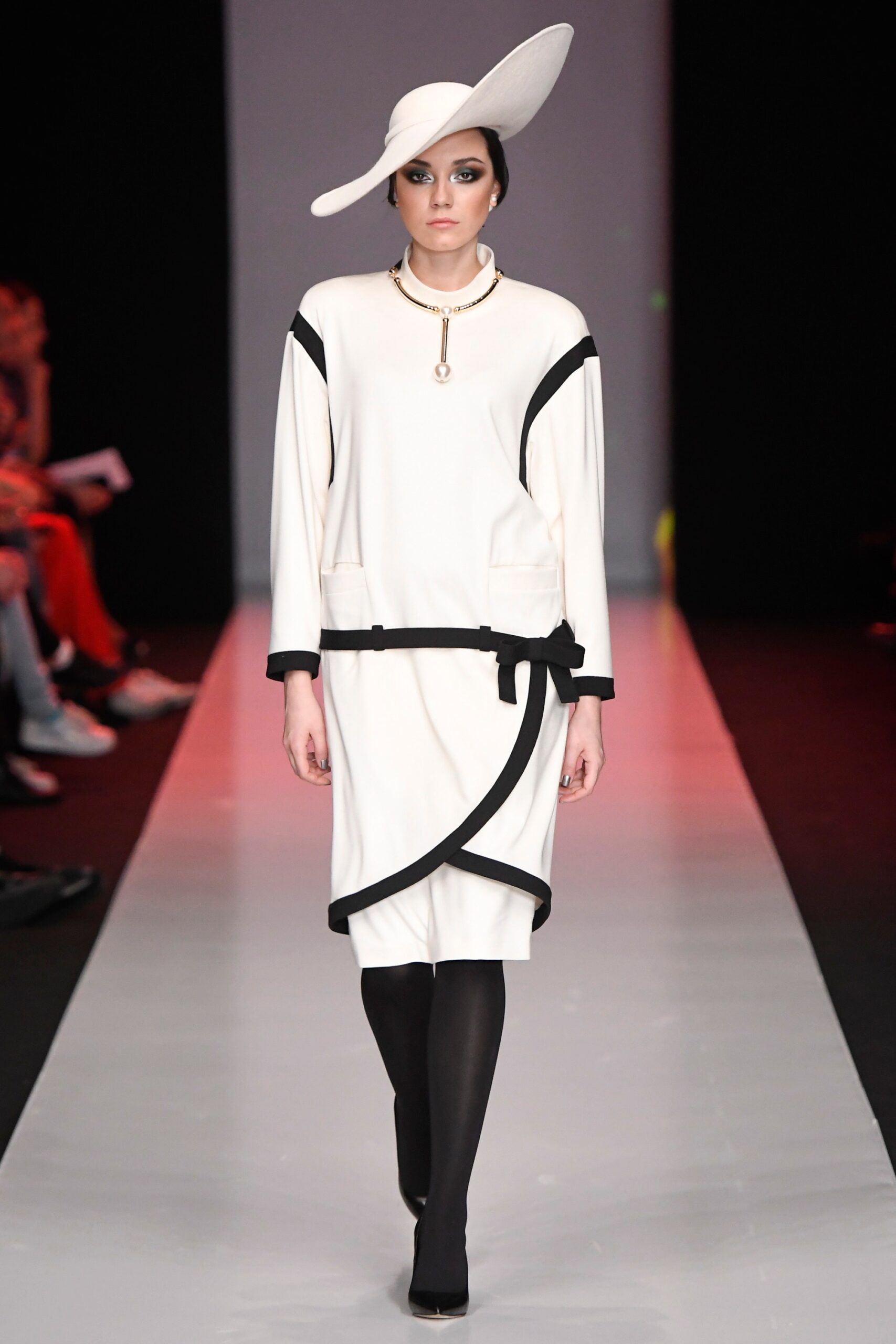 Slava Zaitsev Russia F/W 17 Look 25