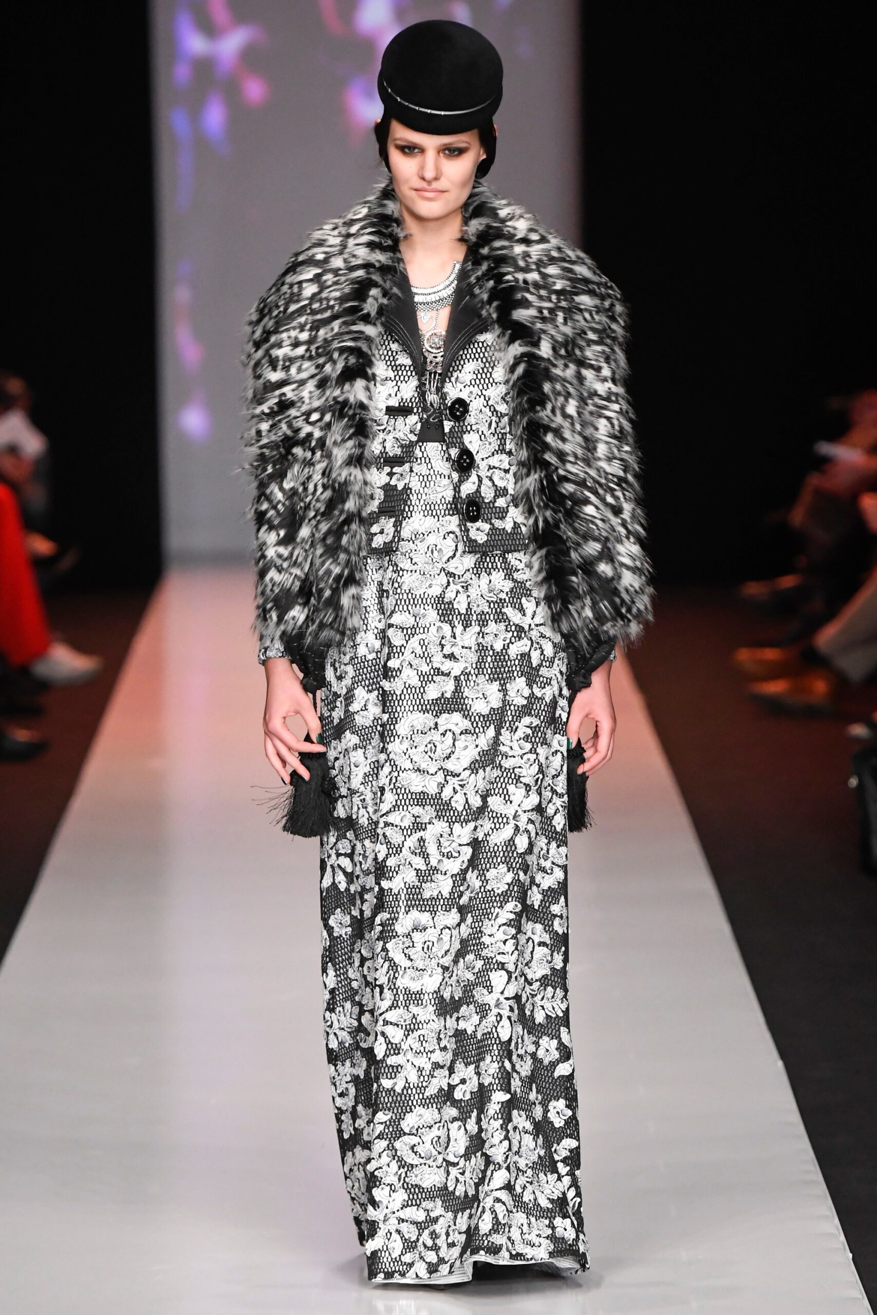 Slava Zaitsev Russia F/W 17 Look 46