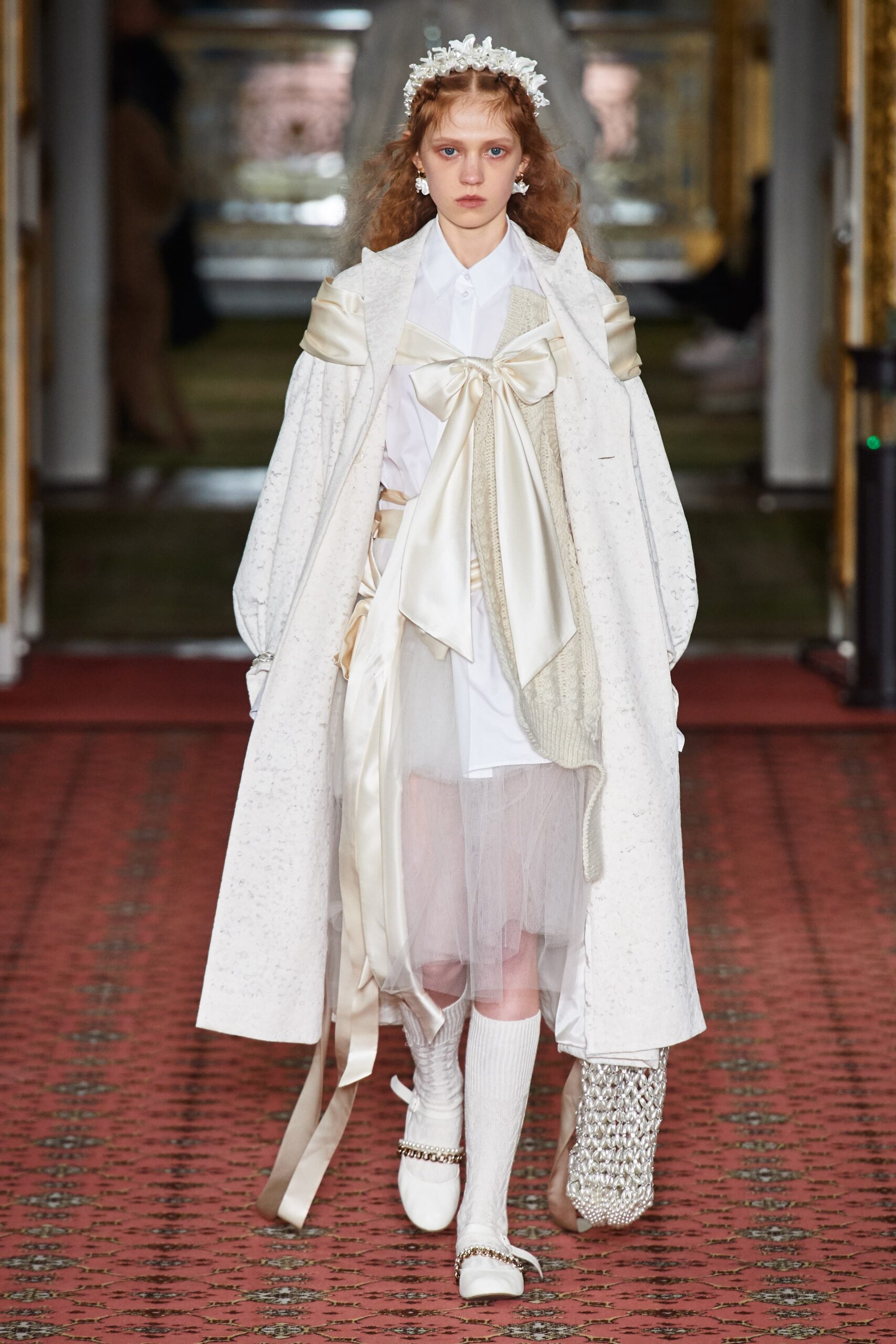 Simone Rocha F/W 20 Look 1