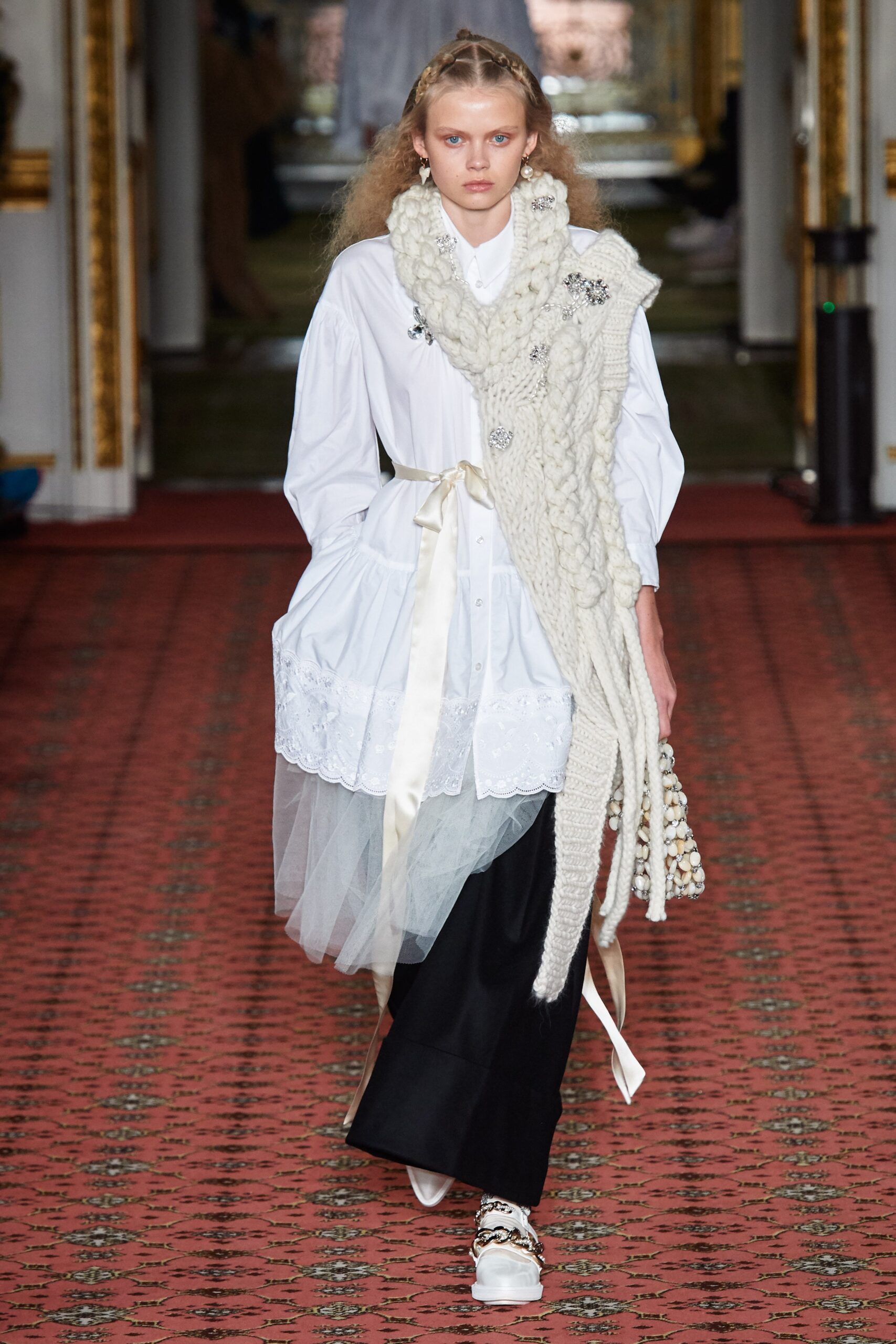 Simone Rocha F/W 20 Look 4