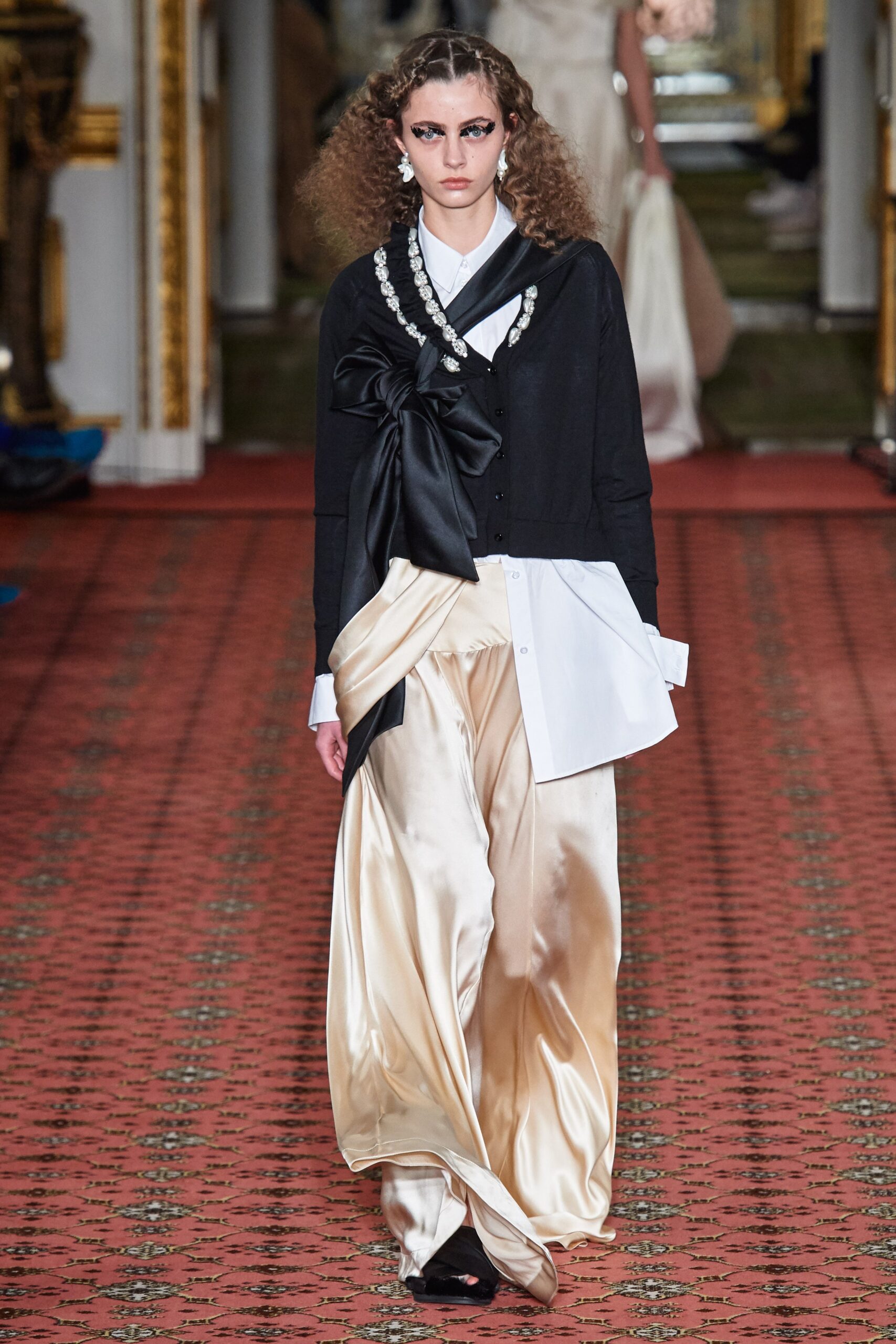 Simone Rocha F/W 20 Look 7