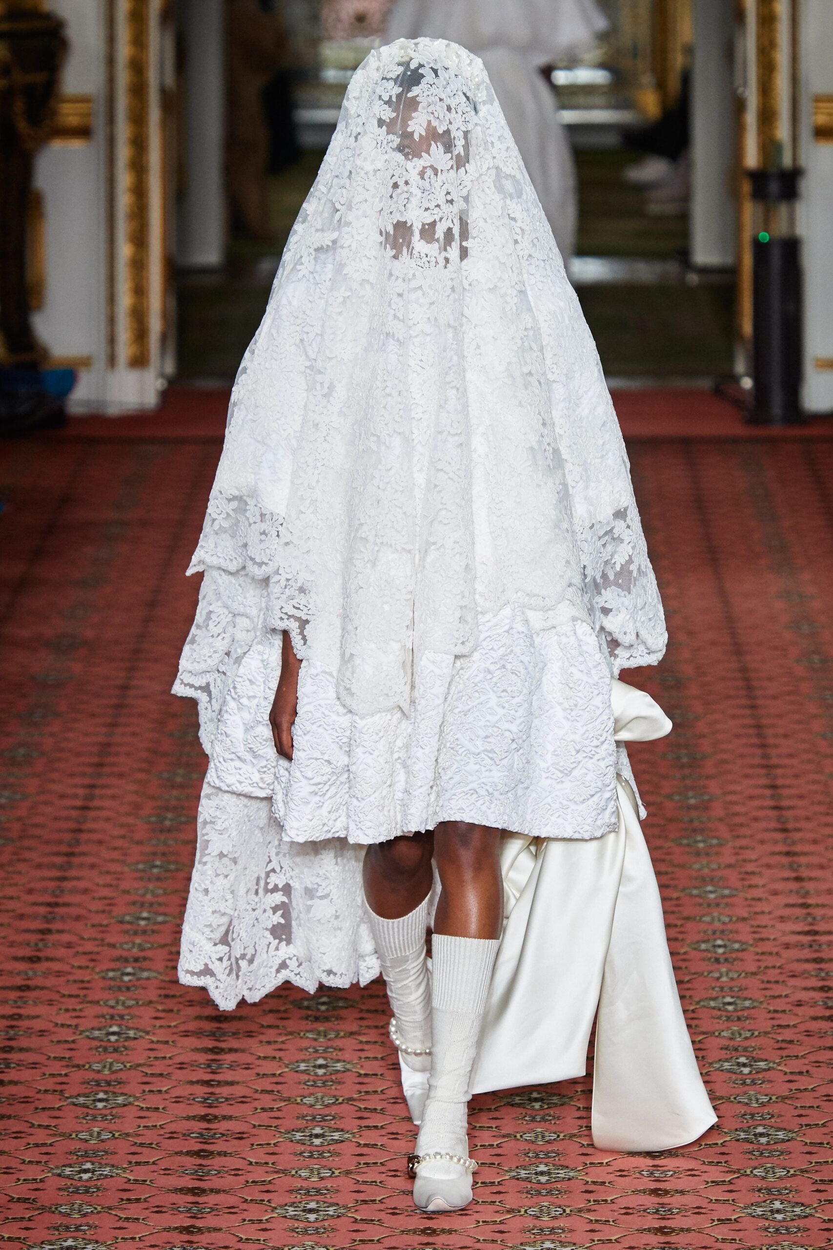 Simone Rocha F/W 20 Look 32