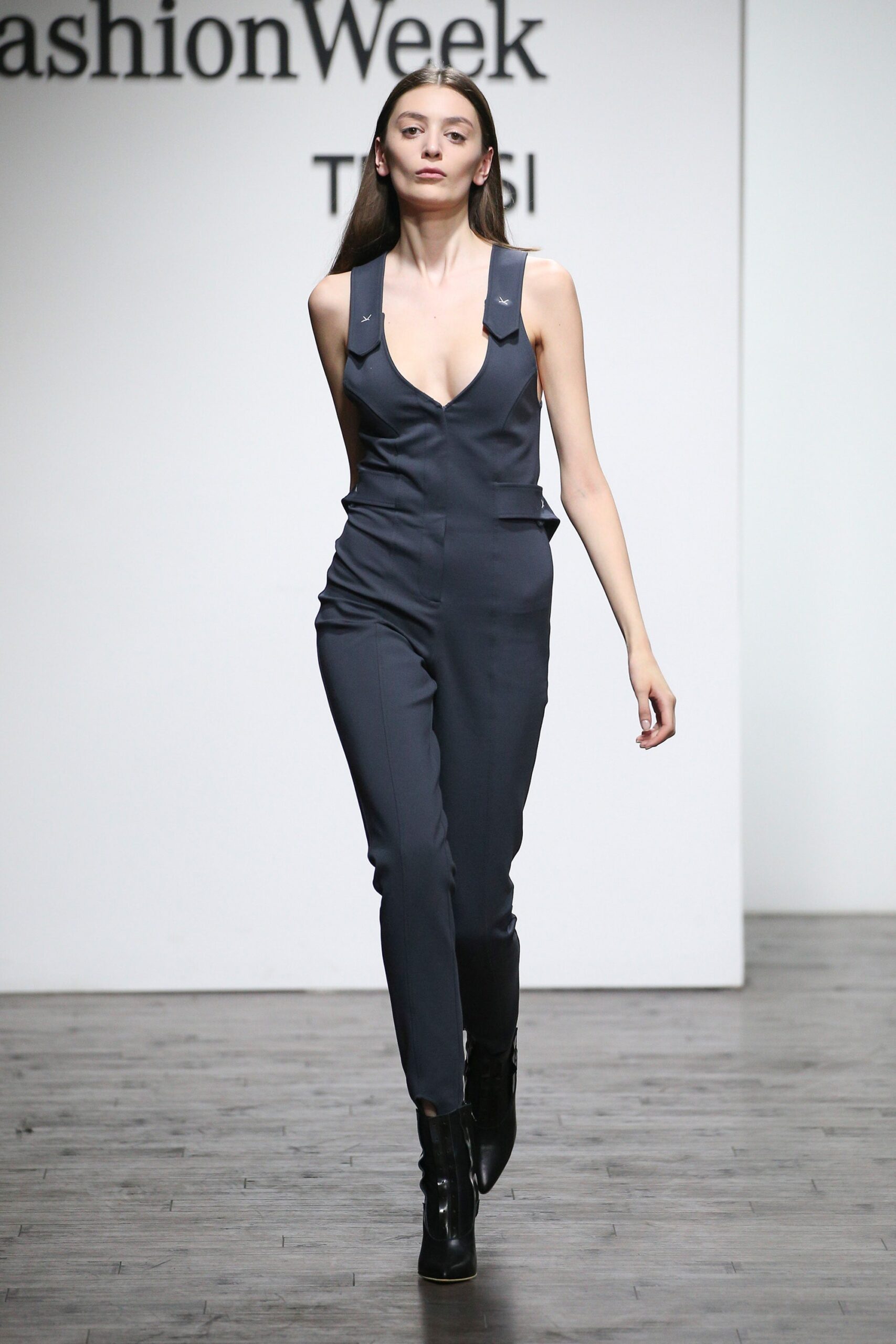 Situationist Tbilisi F/W 17 Look 10