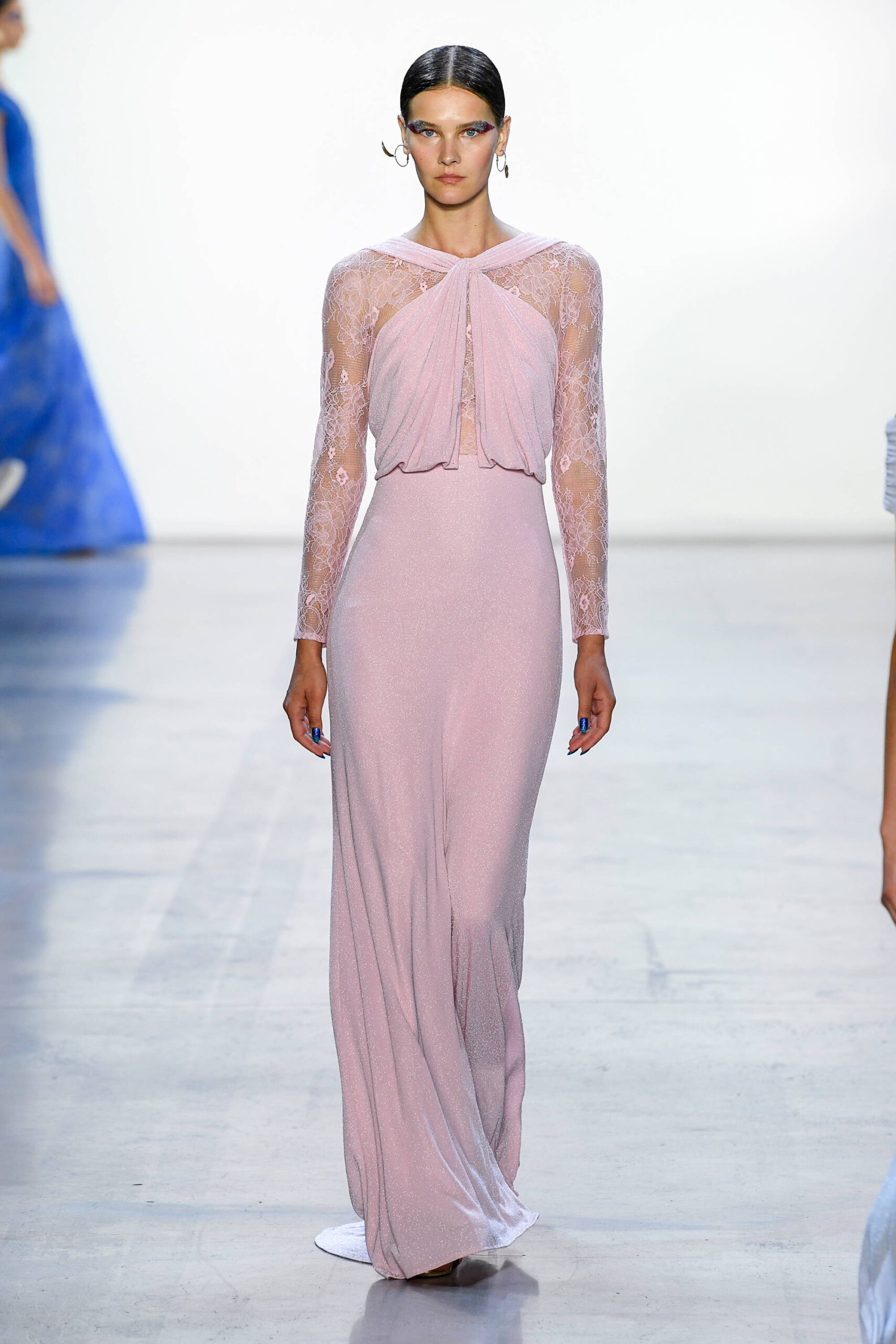Tadashi Shoji S/S 19 Look 7