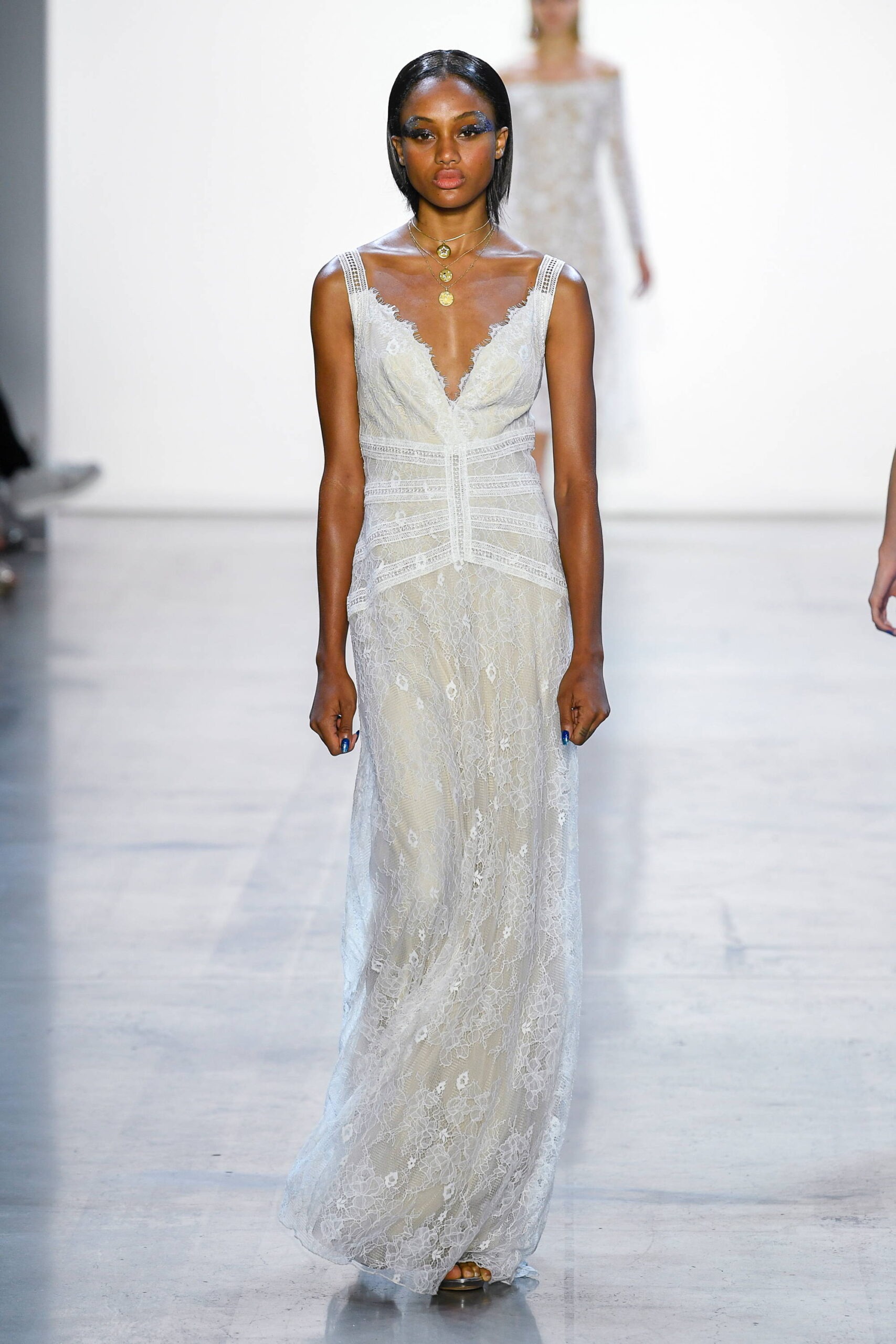 Tadashi Shoji S/S 19 Look 9