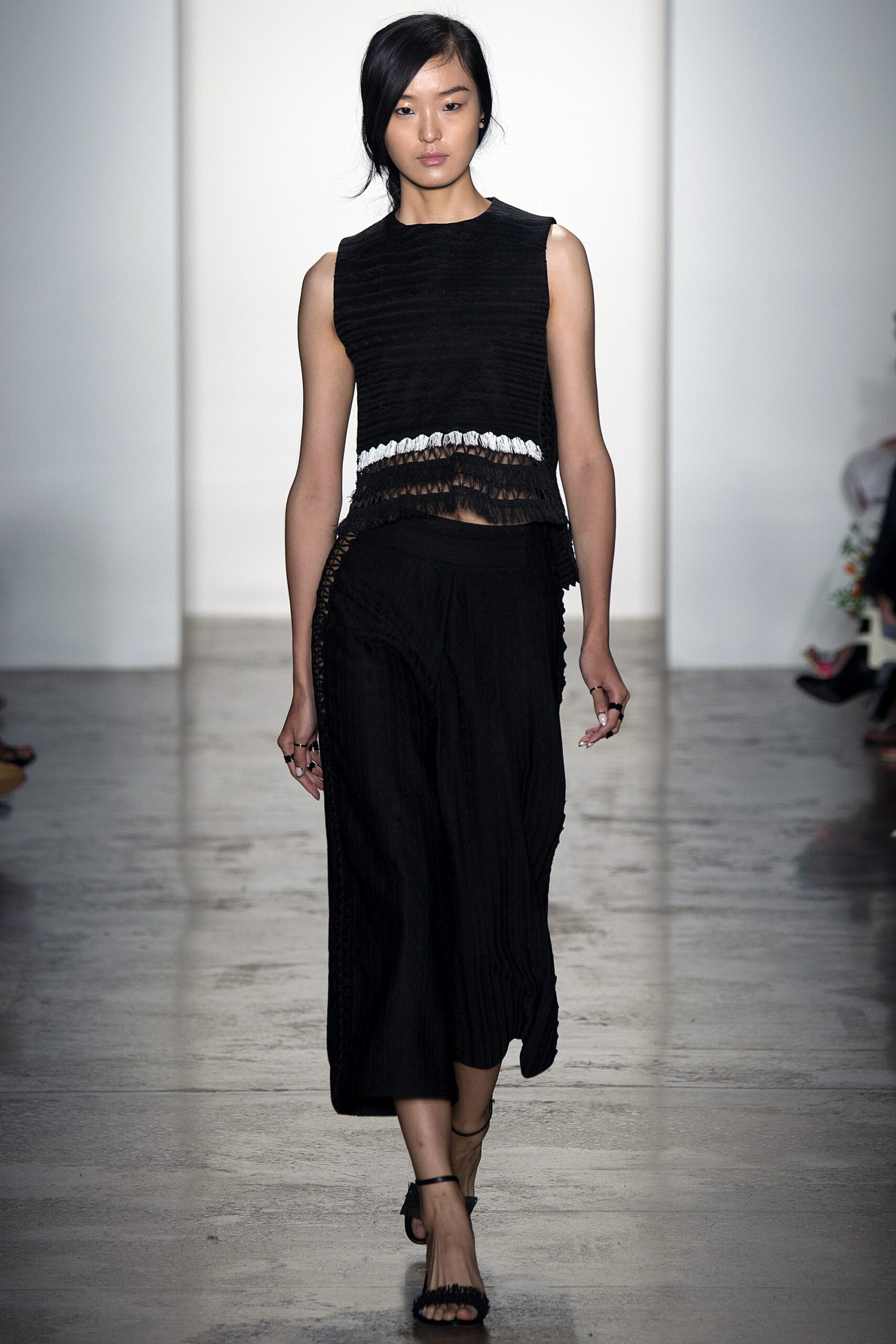 Simkhai S/S 16 Look 14