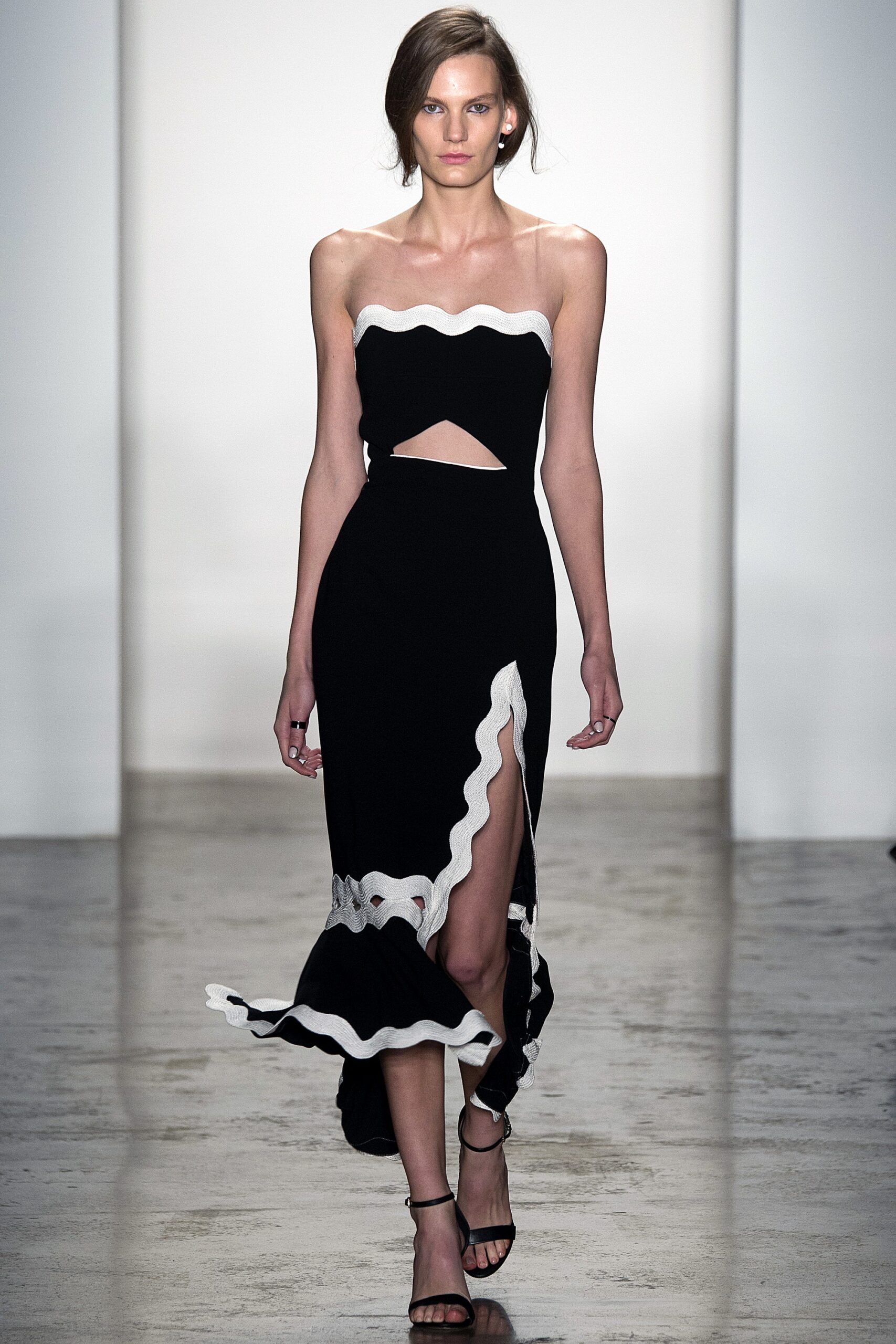 Simkhai S/S 16 Look 15