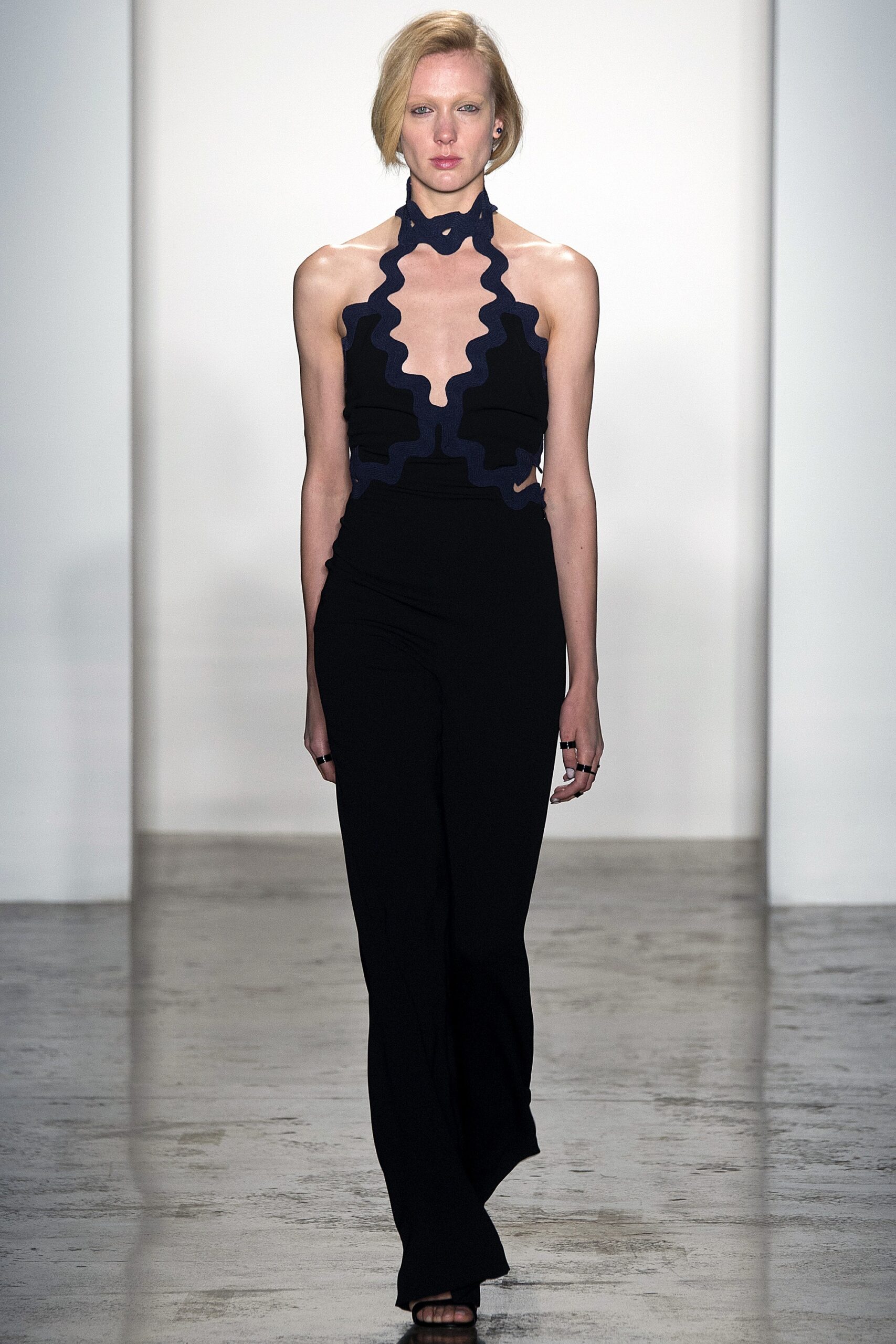Simkhai S/S 16 Look 17