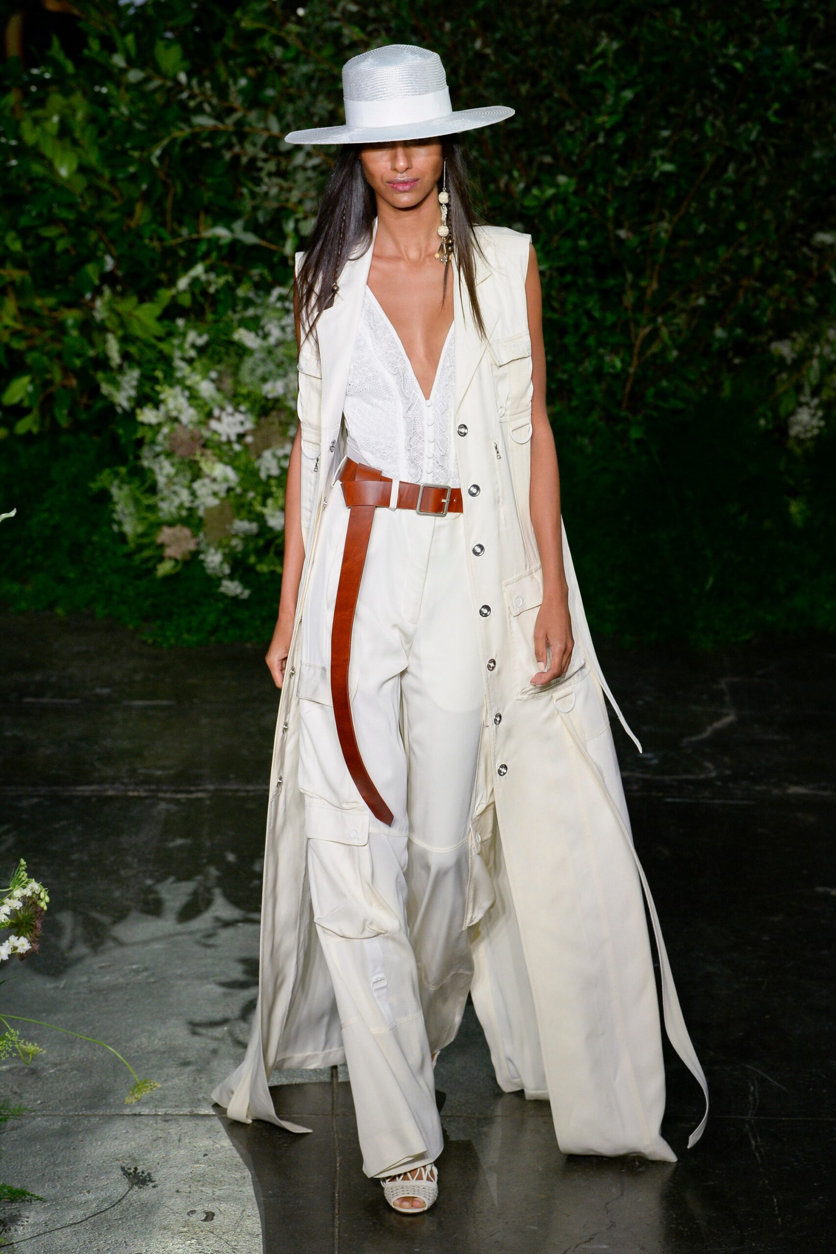 Simkhai S/S 19 Look 9