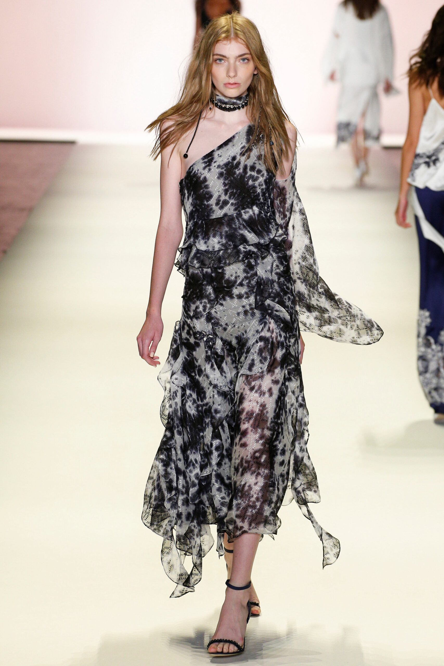 Simkhai S/S 17 Look 19
