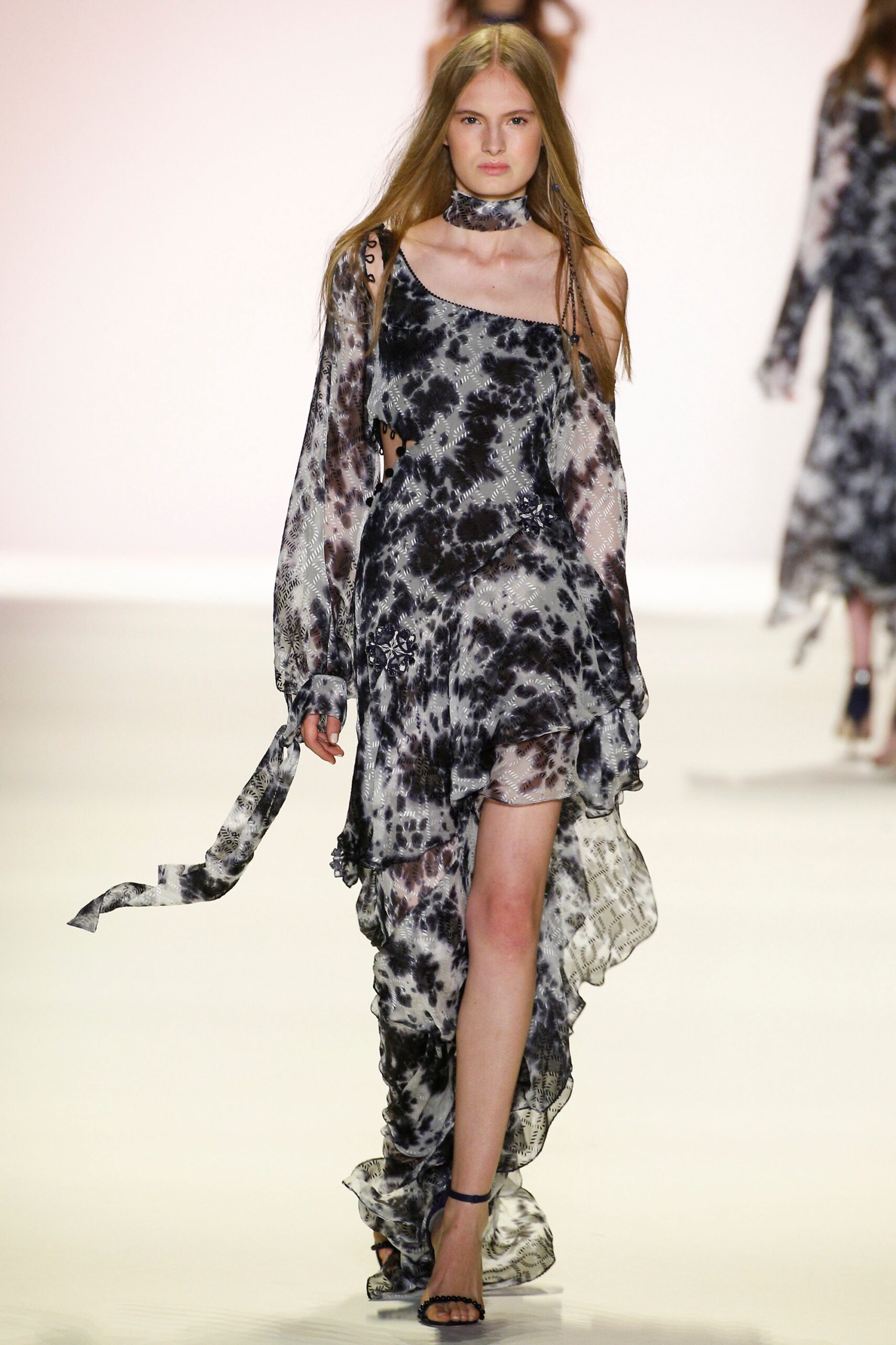 Simkhai S/S 17 Look 21