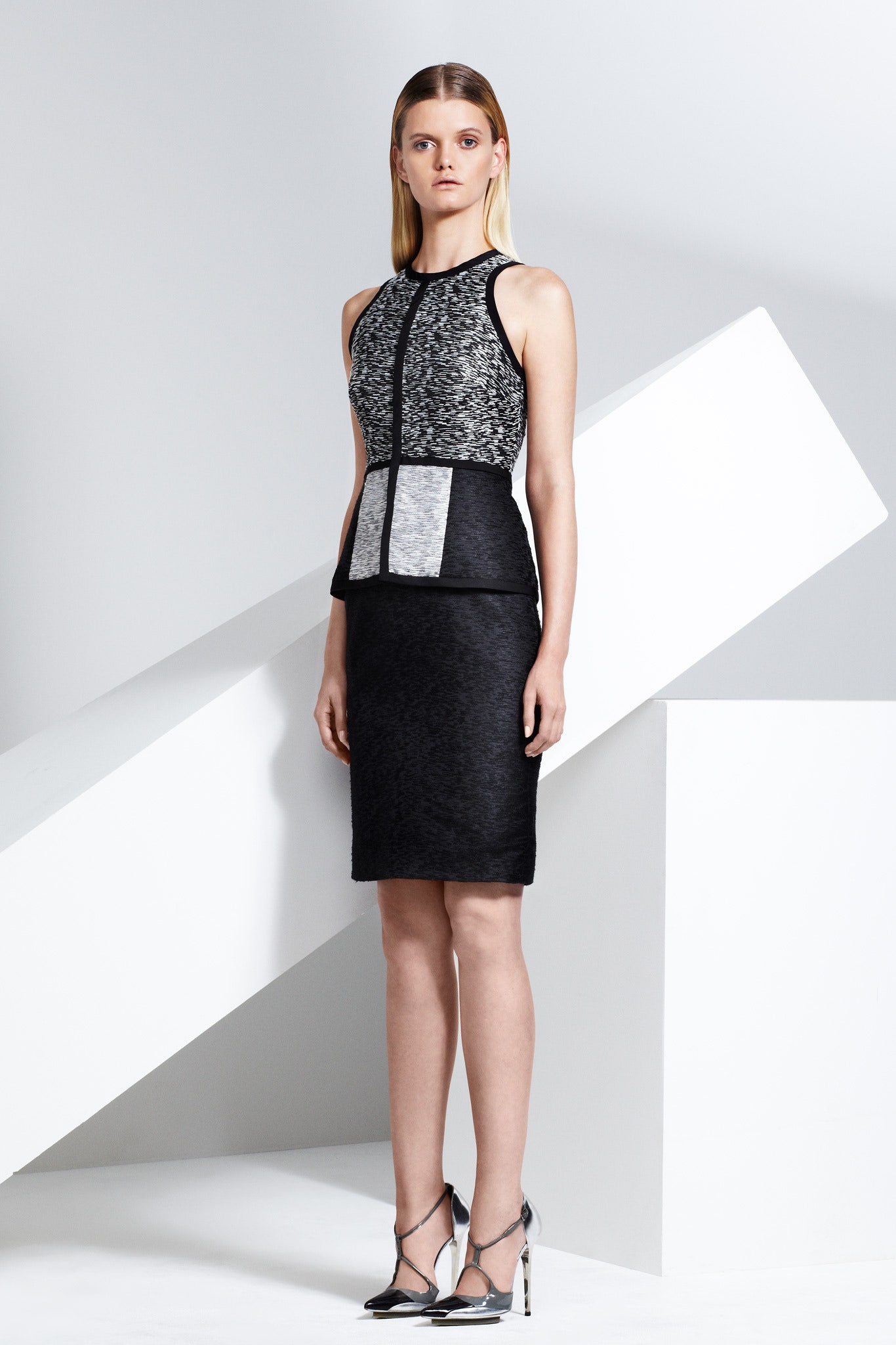 Simkhai Resort 14 Look 1