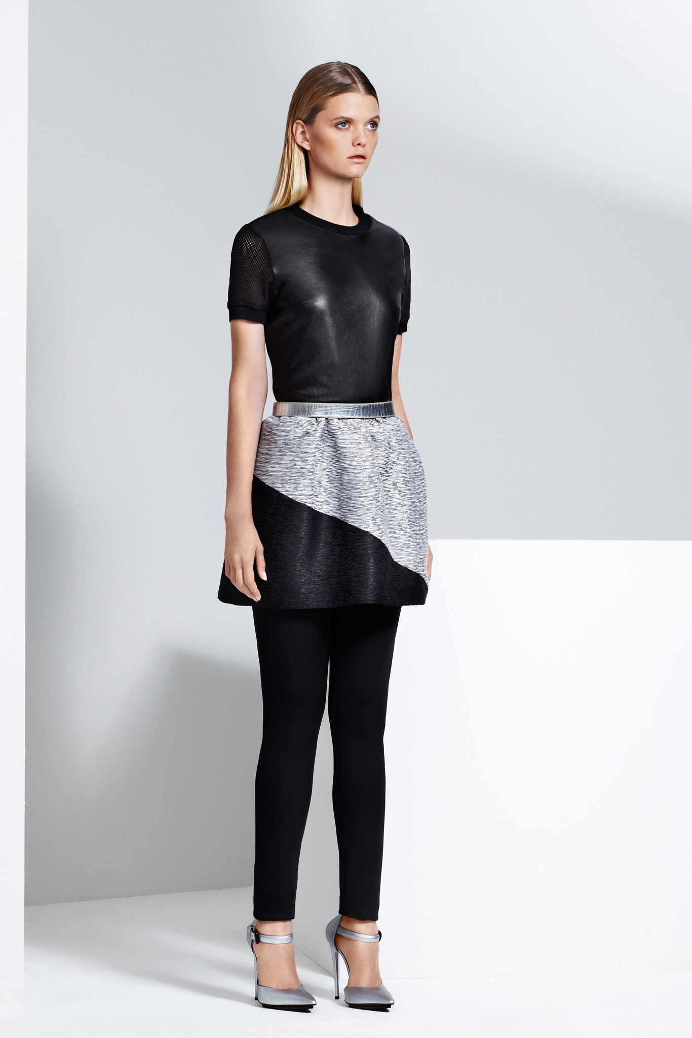 Simkhai Resort 14 Look 2