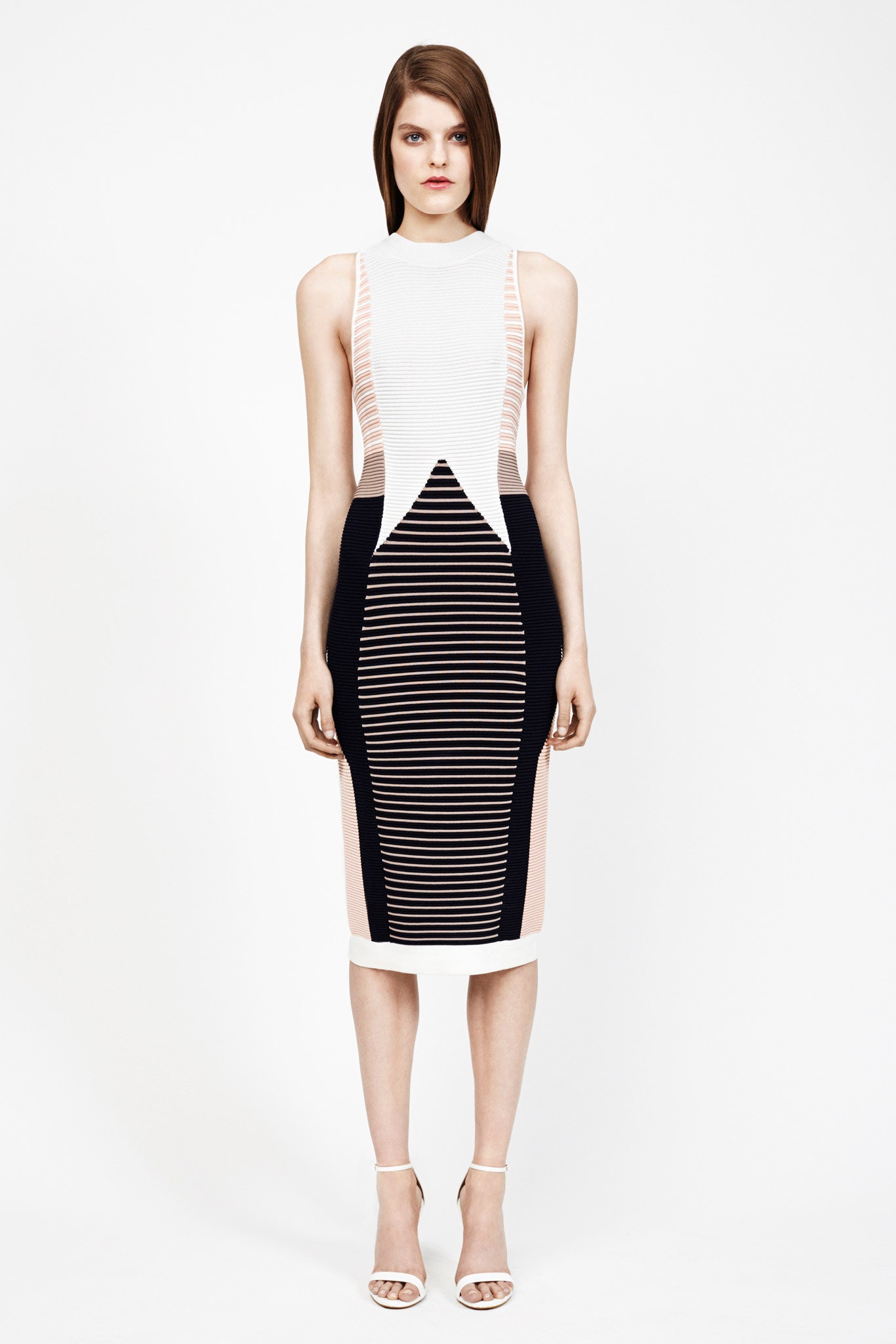 Simkhai Resort 15 Look 18